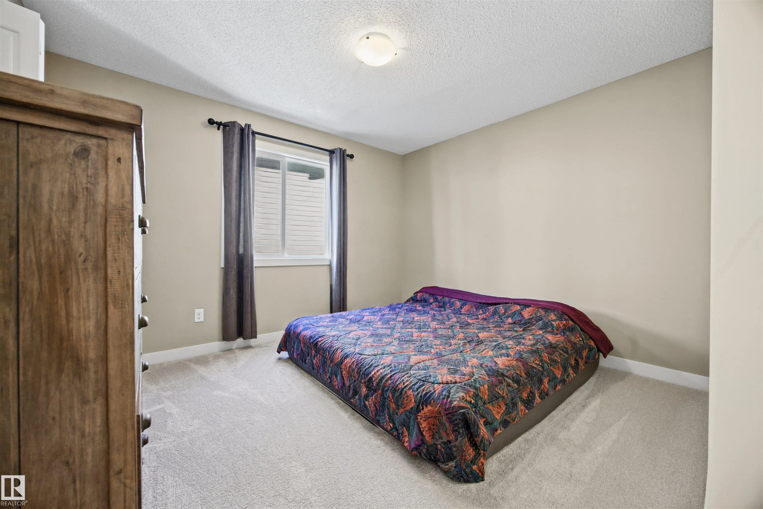 4 MEADOWBROOK Way