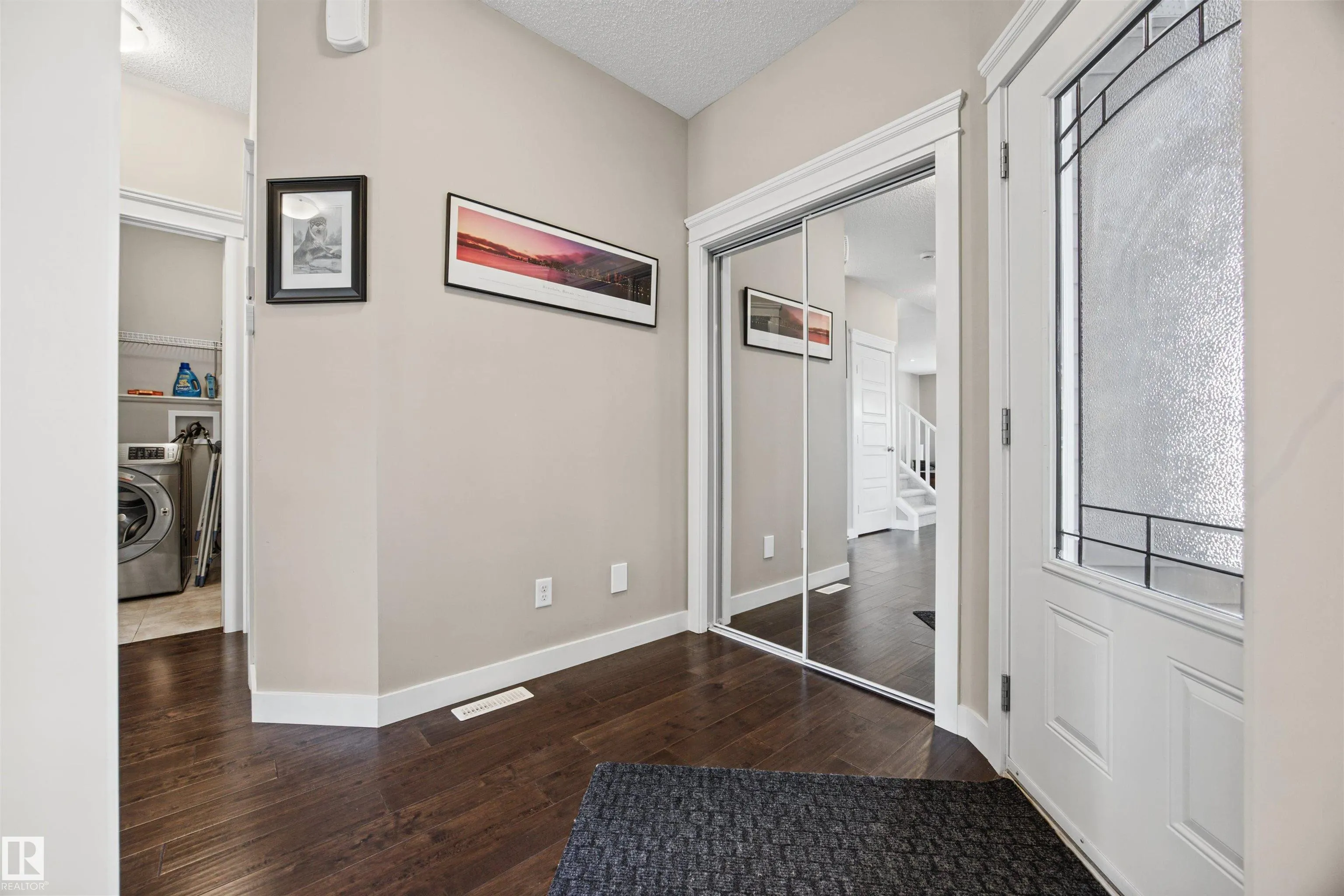 4 MEADOWBROOK Way
