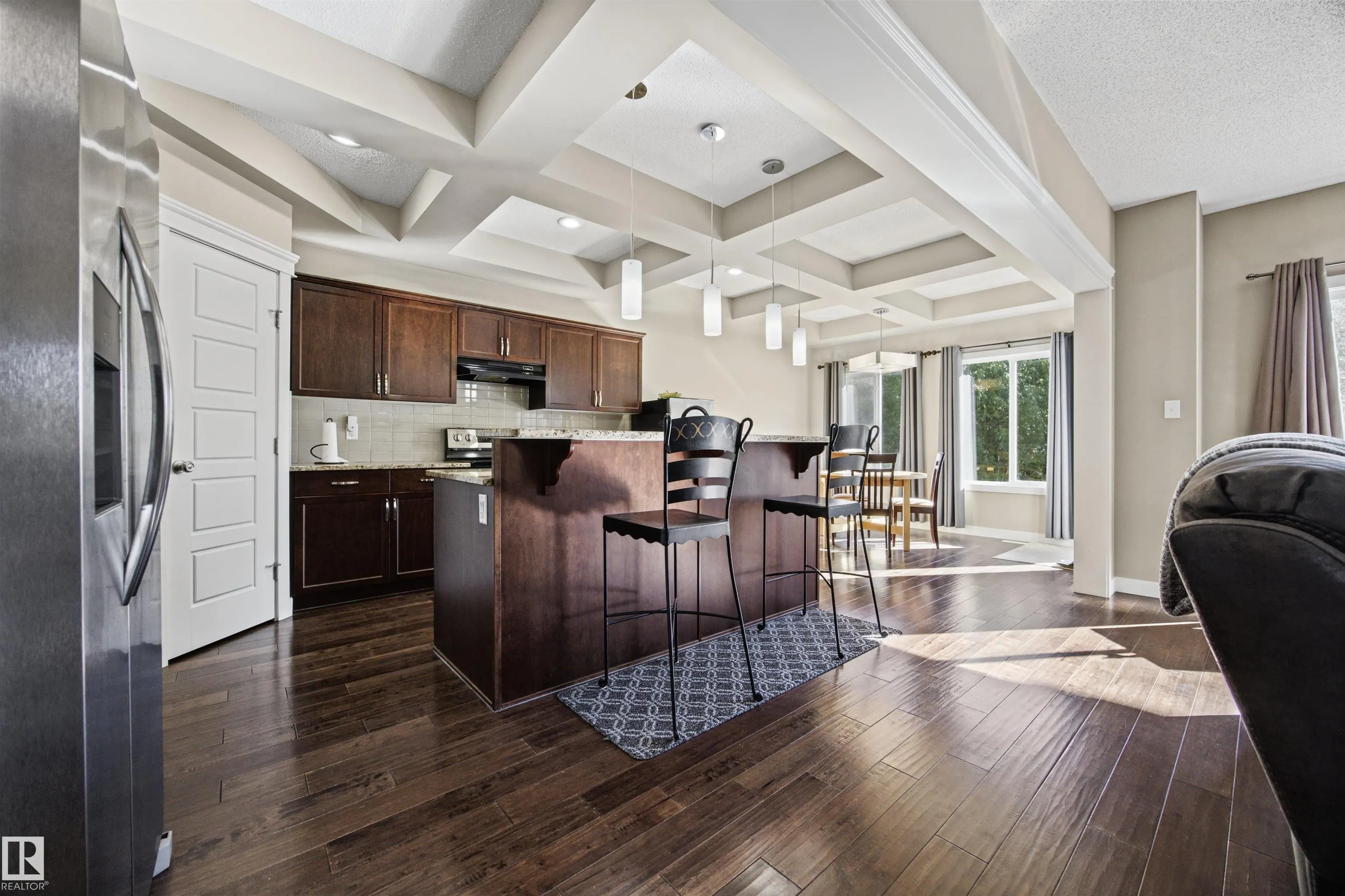 4 MEADOWBROOK Way