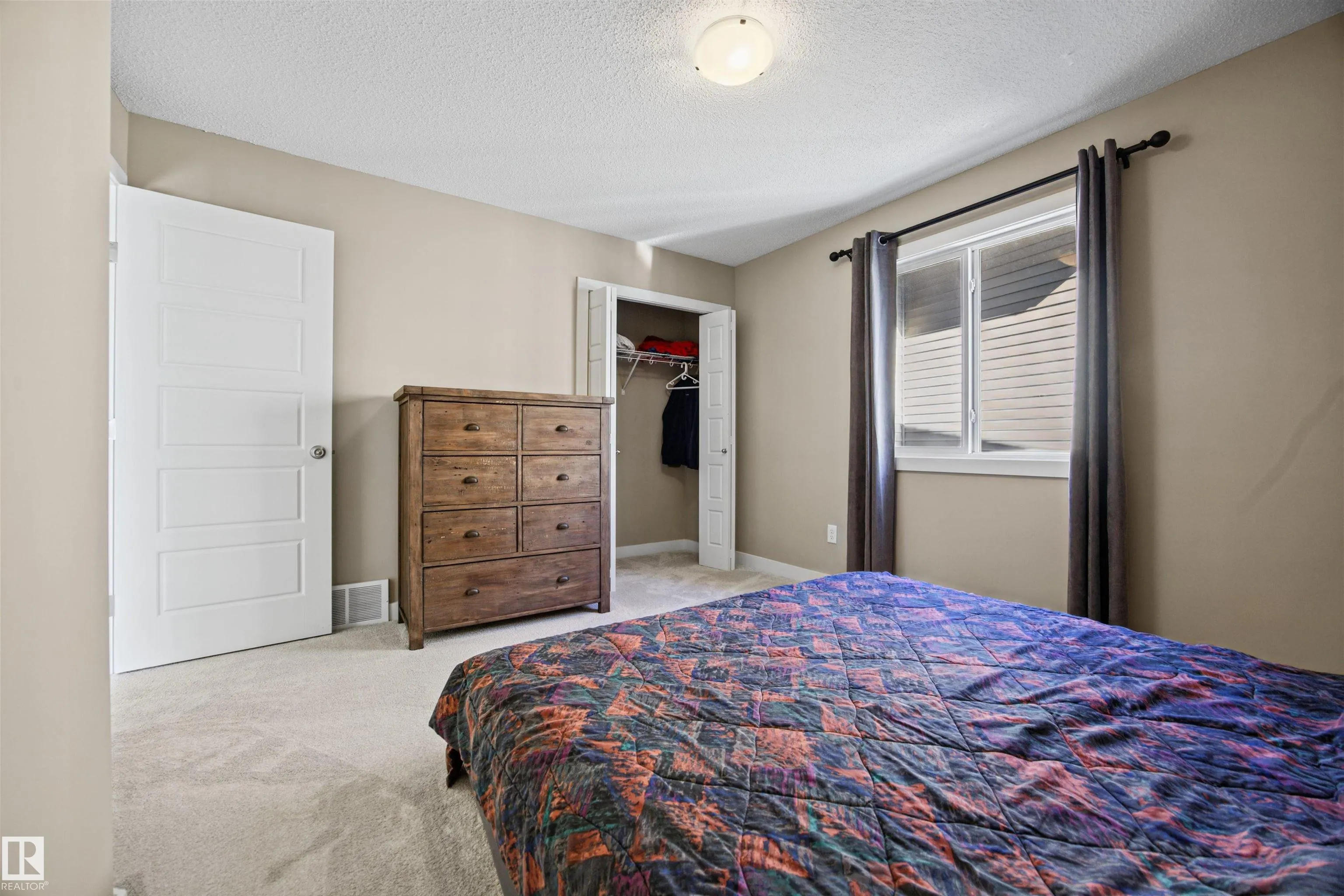 4 MEADOWBROOK Way