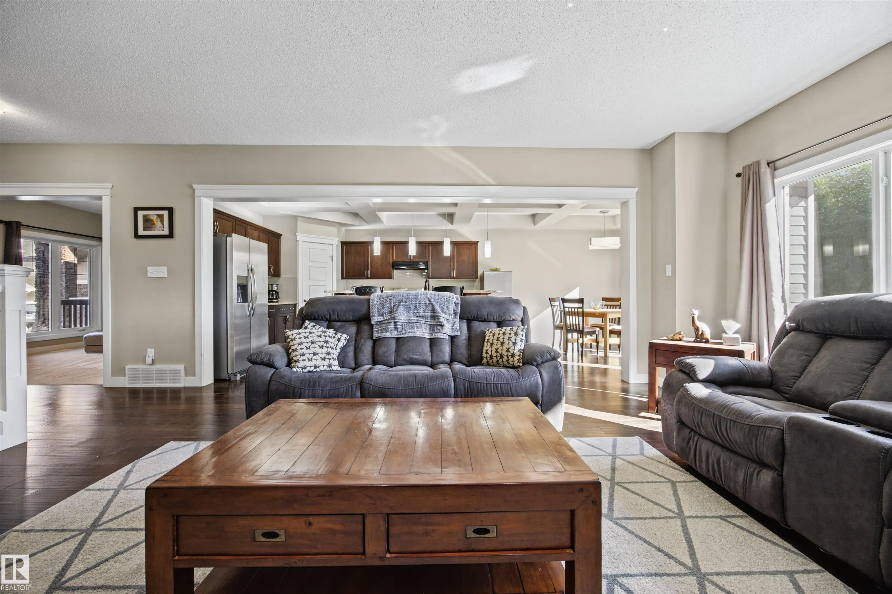 4 MEADOWBROOK Way