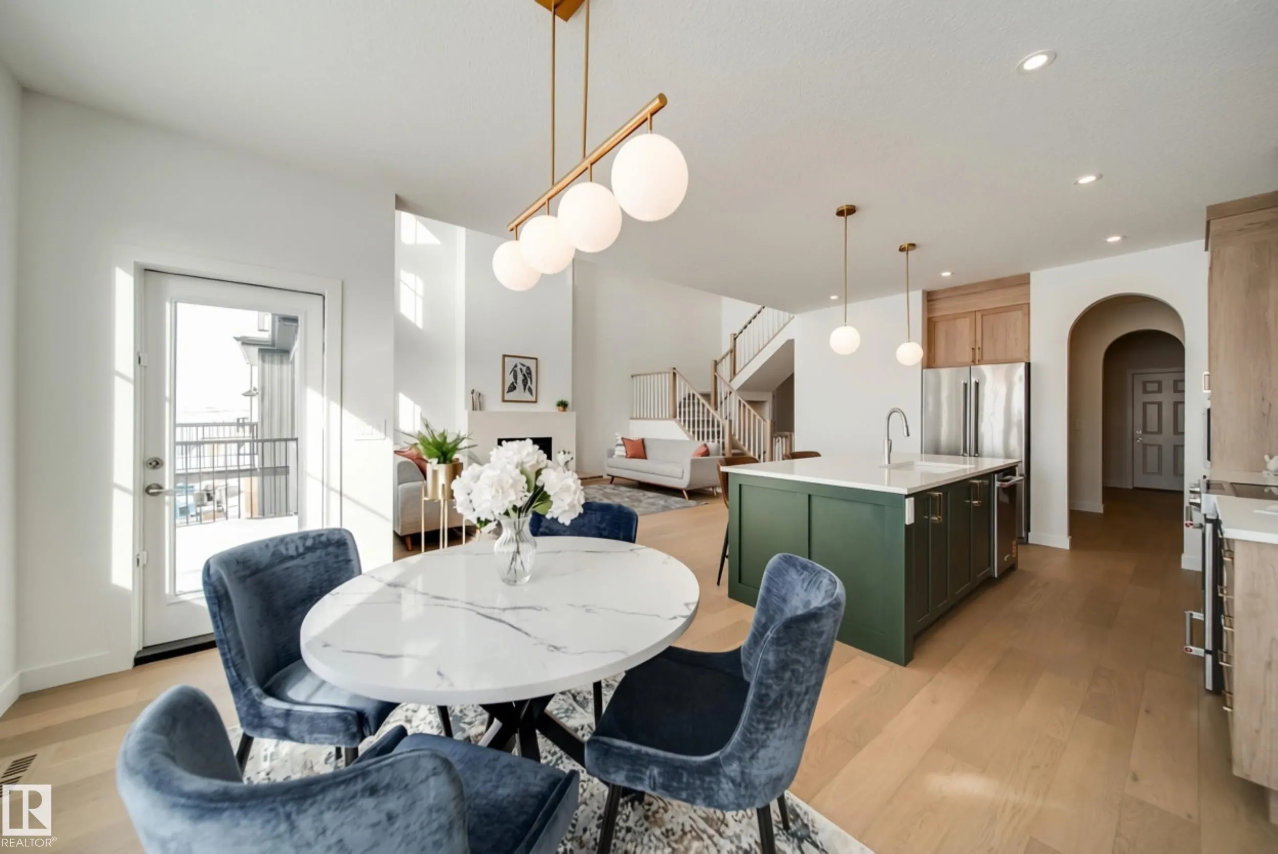 67 Chartres Close