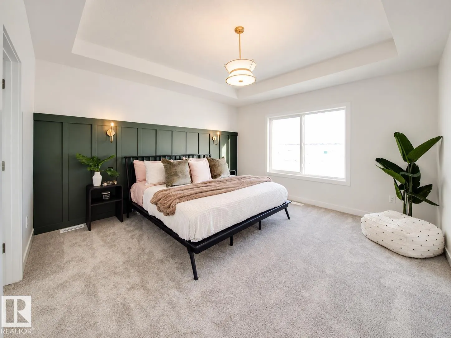 67 Chartres Close