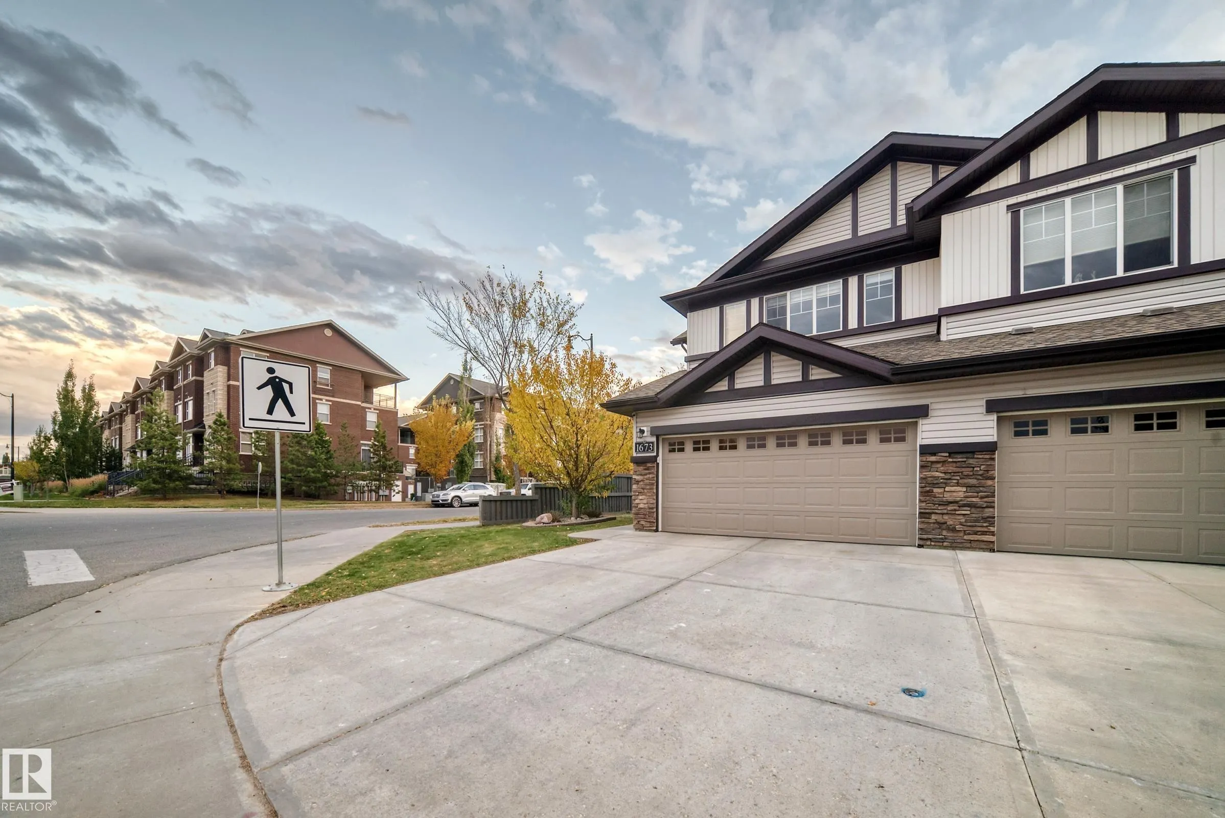 1673 CUNNINGHAM Way
