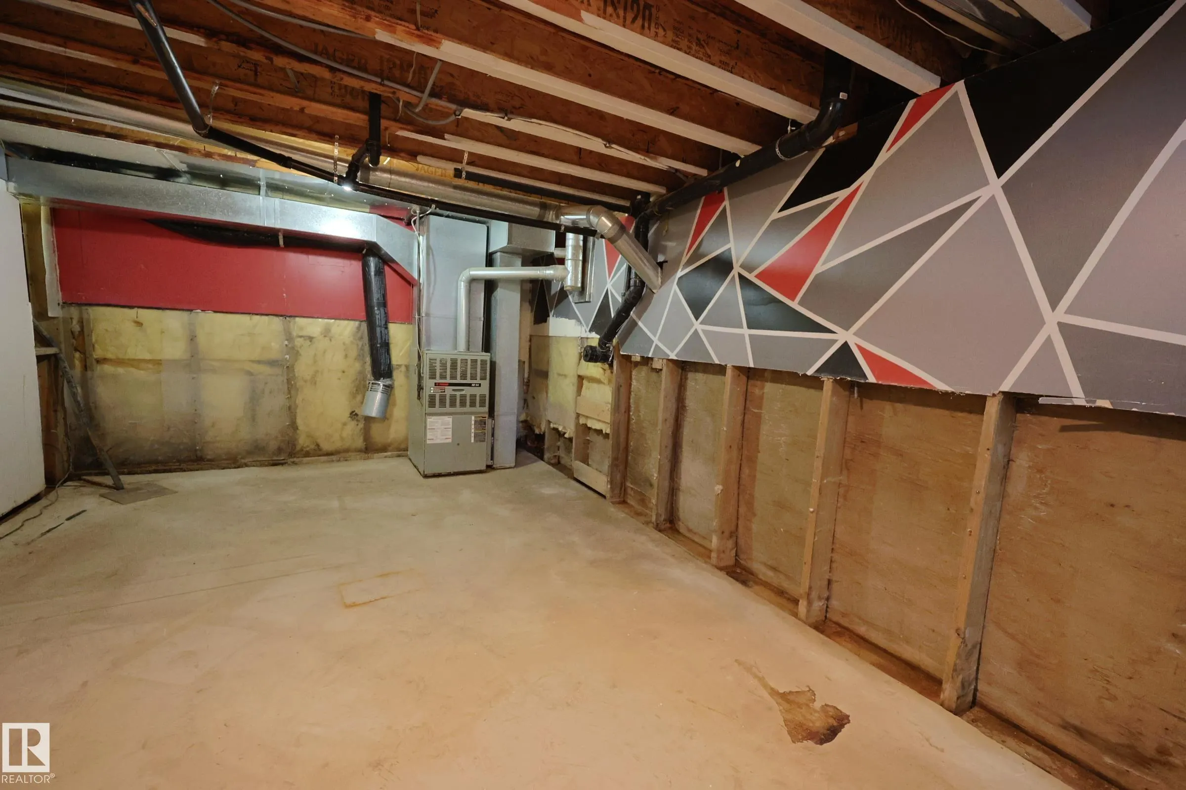 3327 STE. ANNE Trail