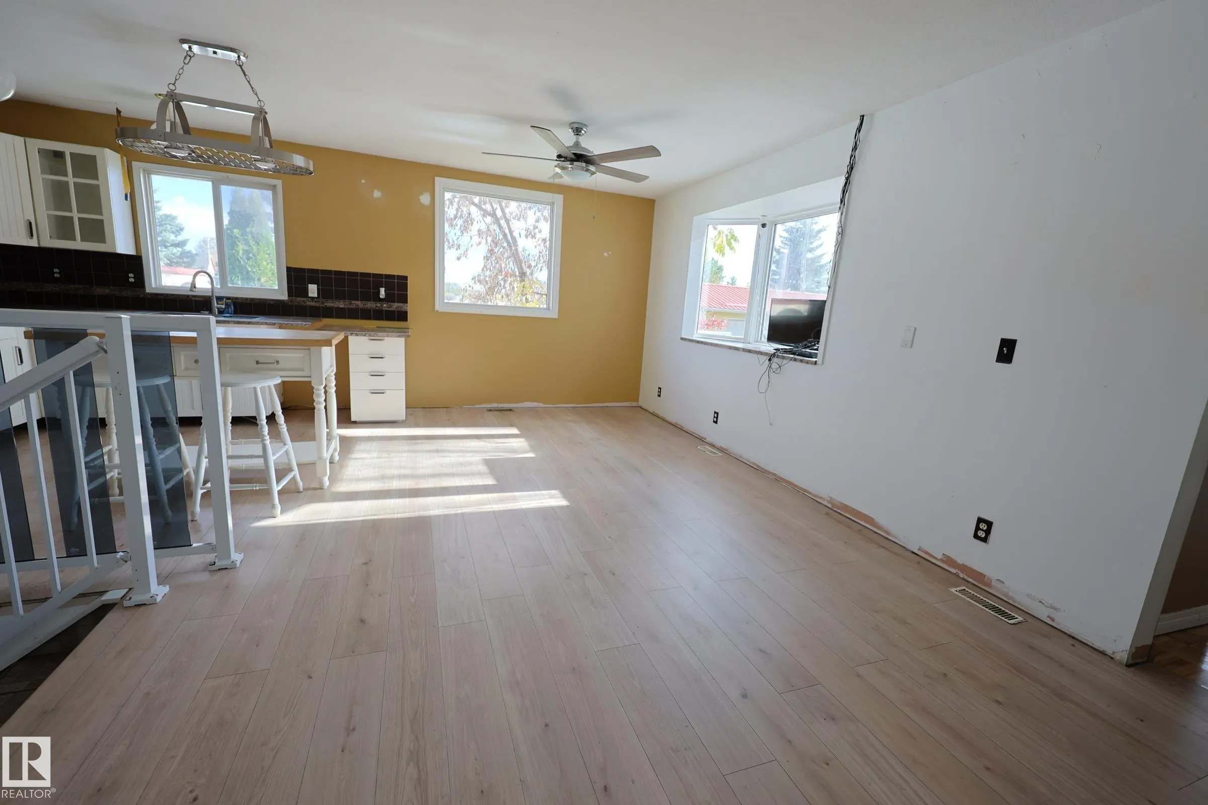 3327 STE. ANNE Trail