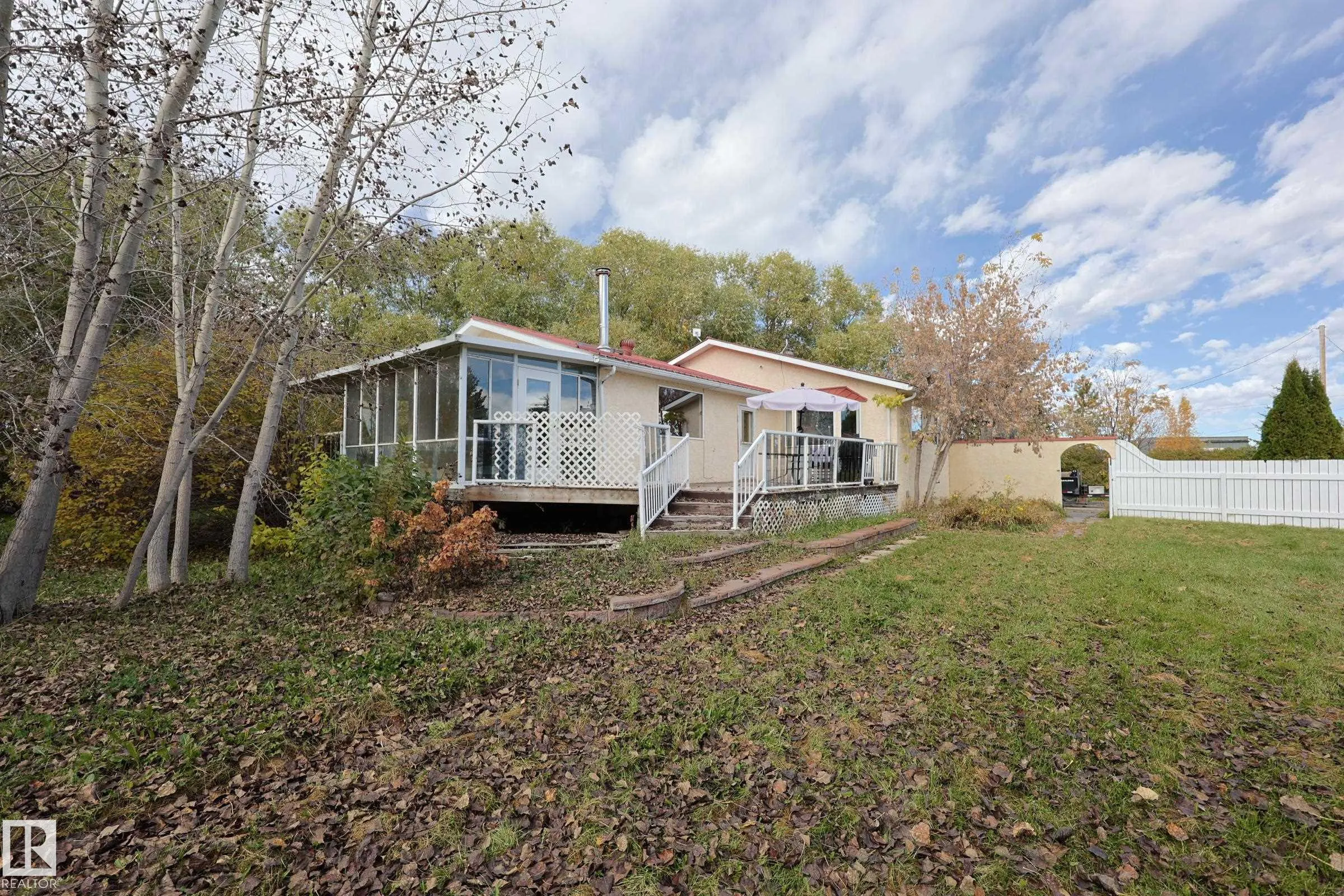 3327 STE. ANNE Trail