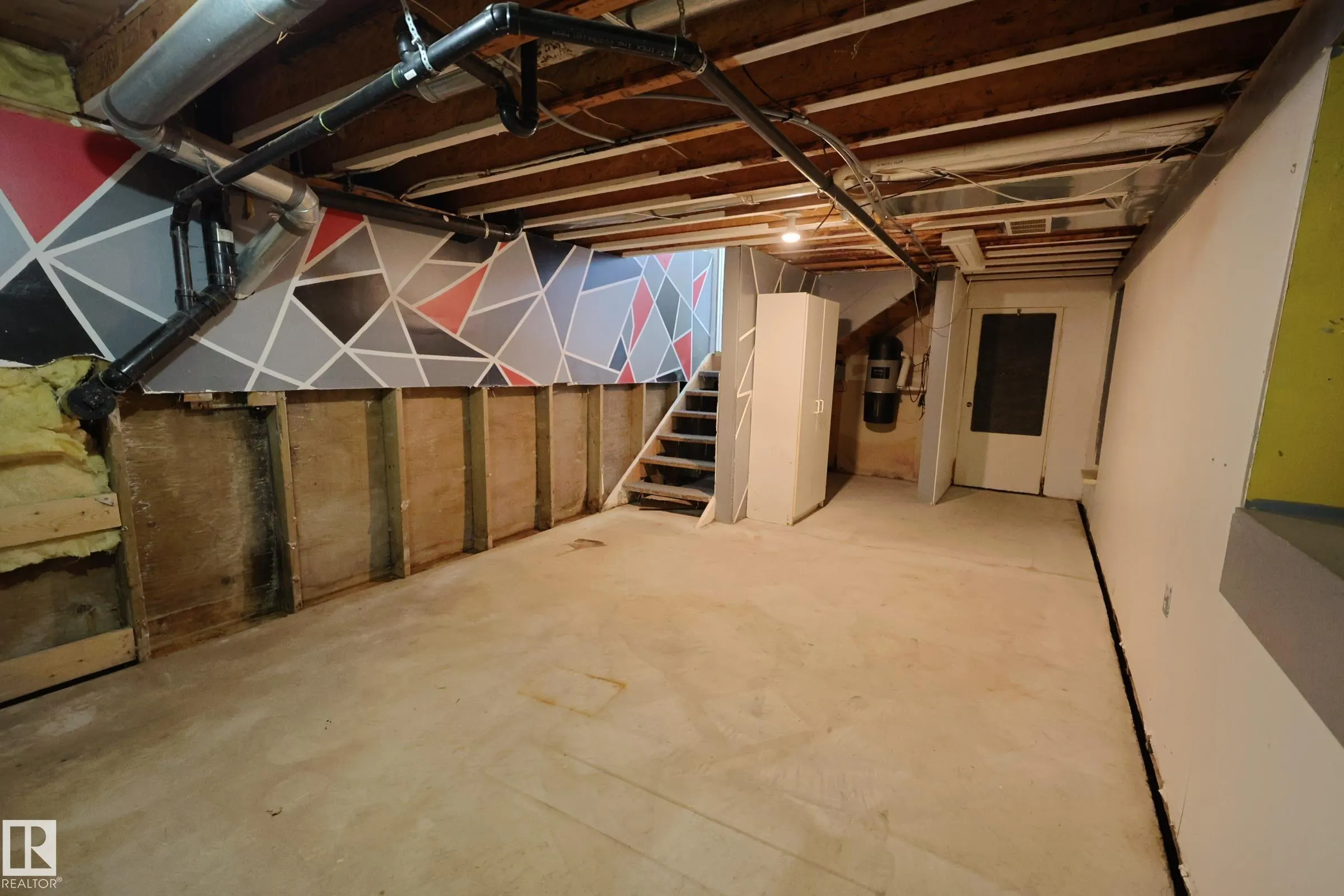 3327 STE. ANNE Trail
