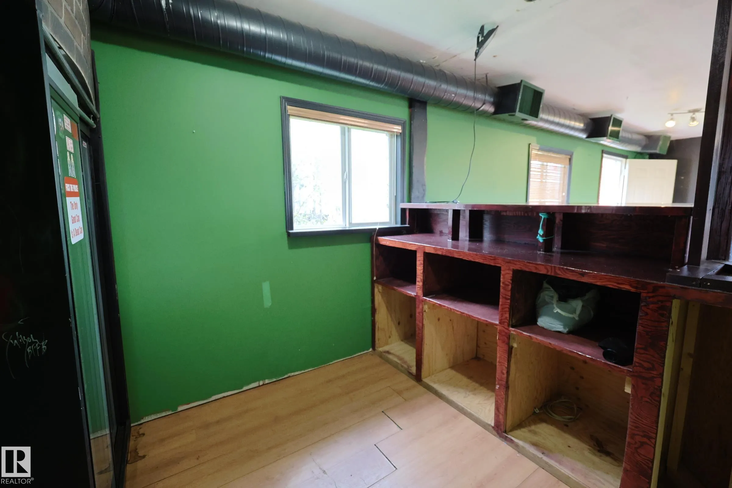 3327 STE. ANNE Trail