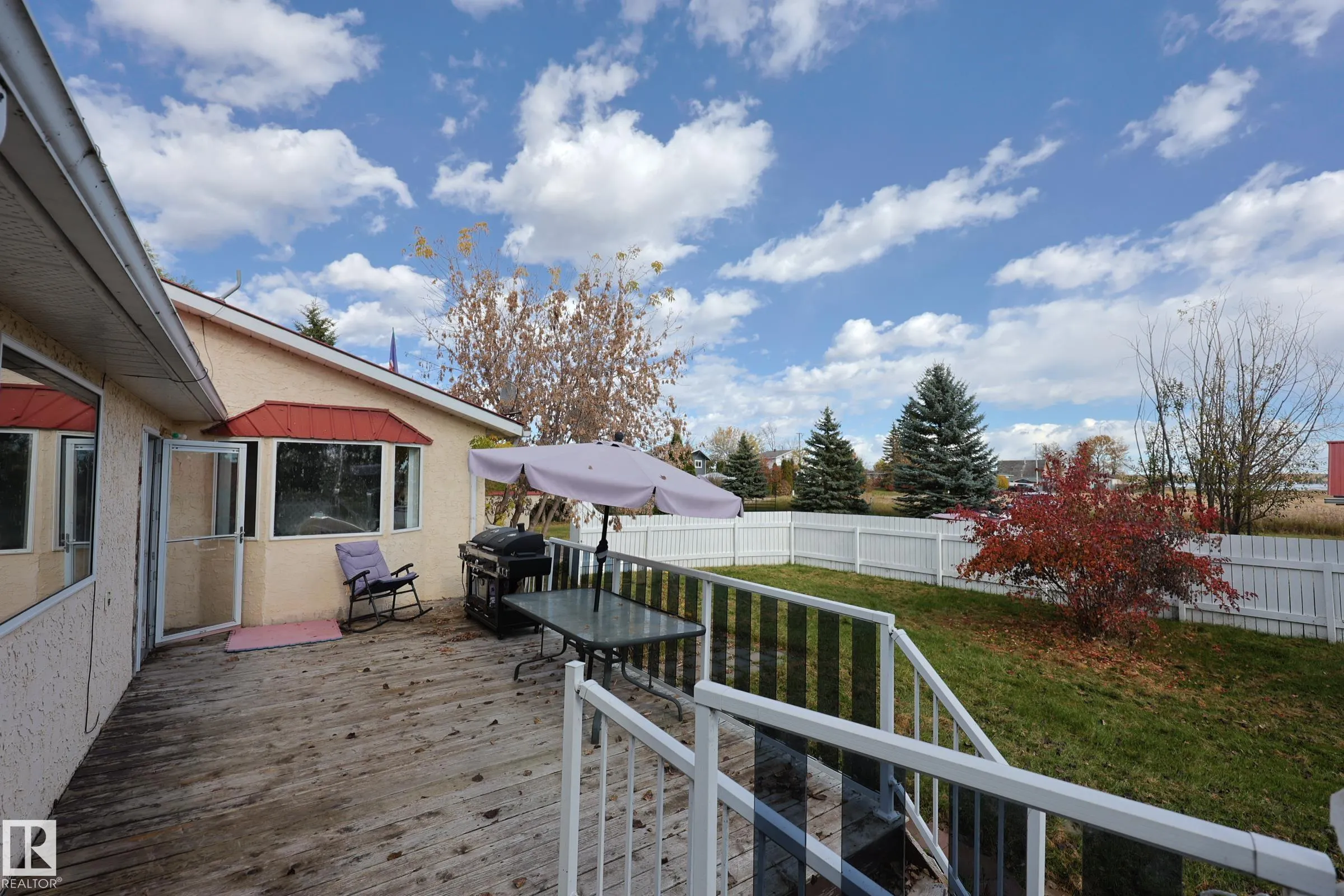 3327 STE. ANNE Trail