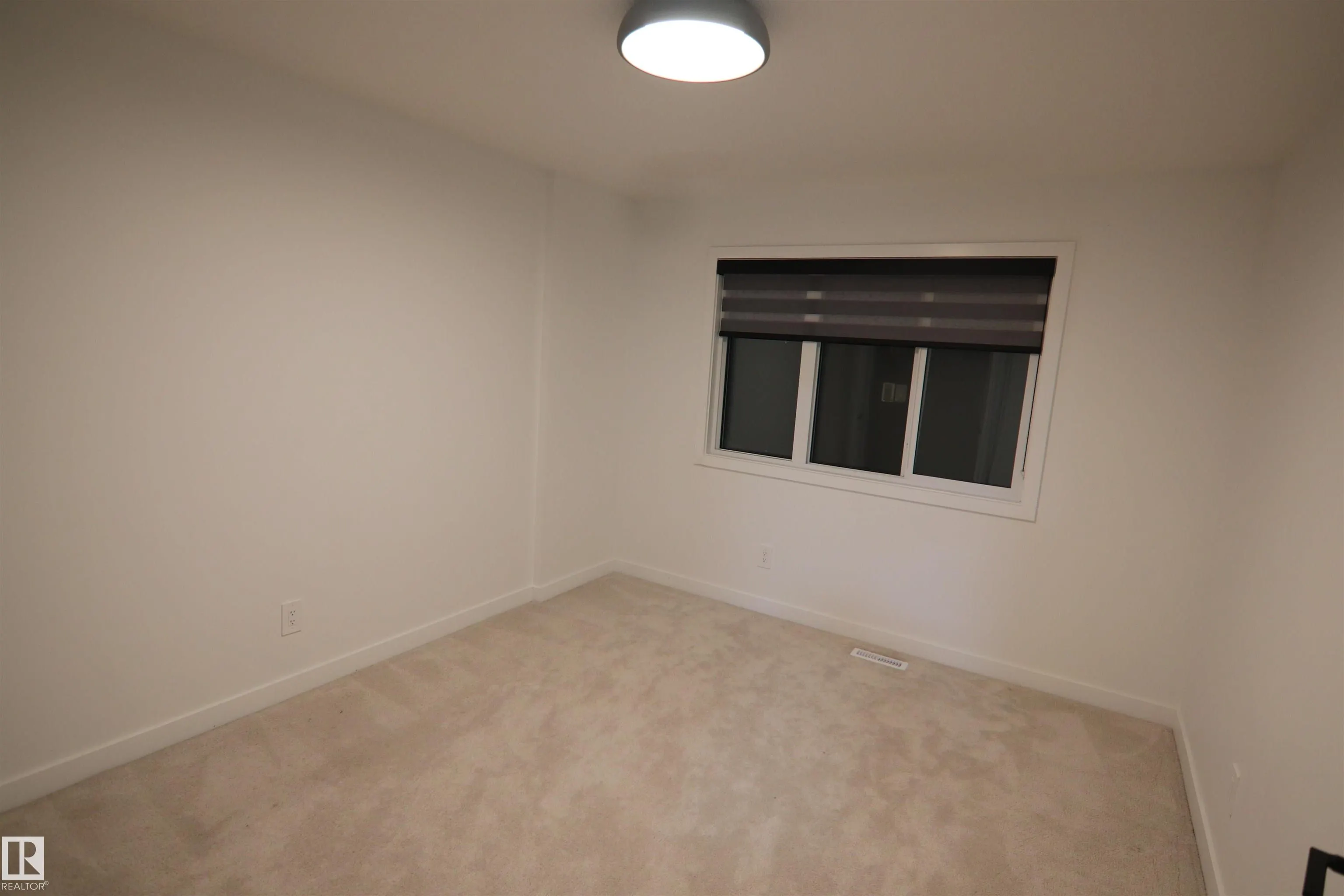 3332 168 Street