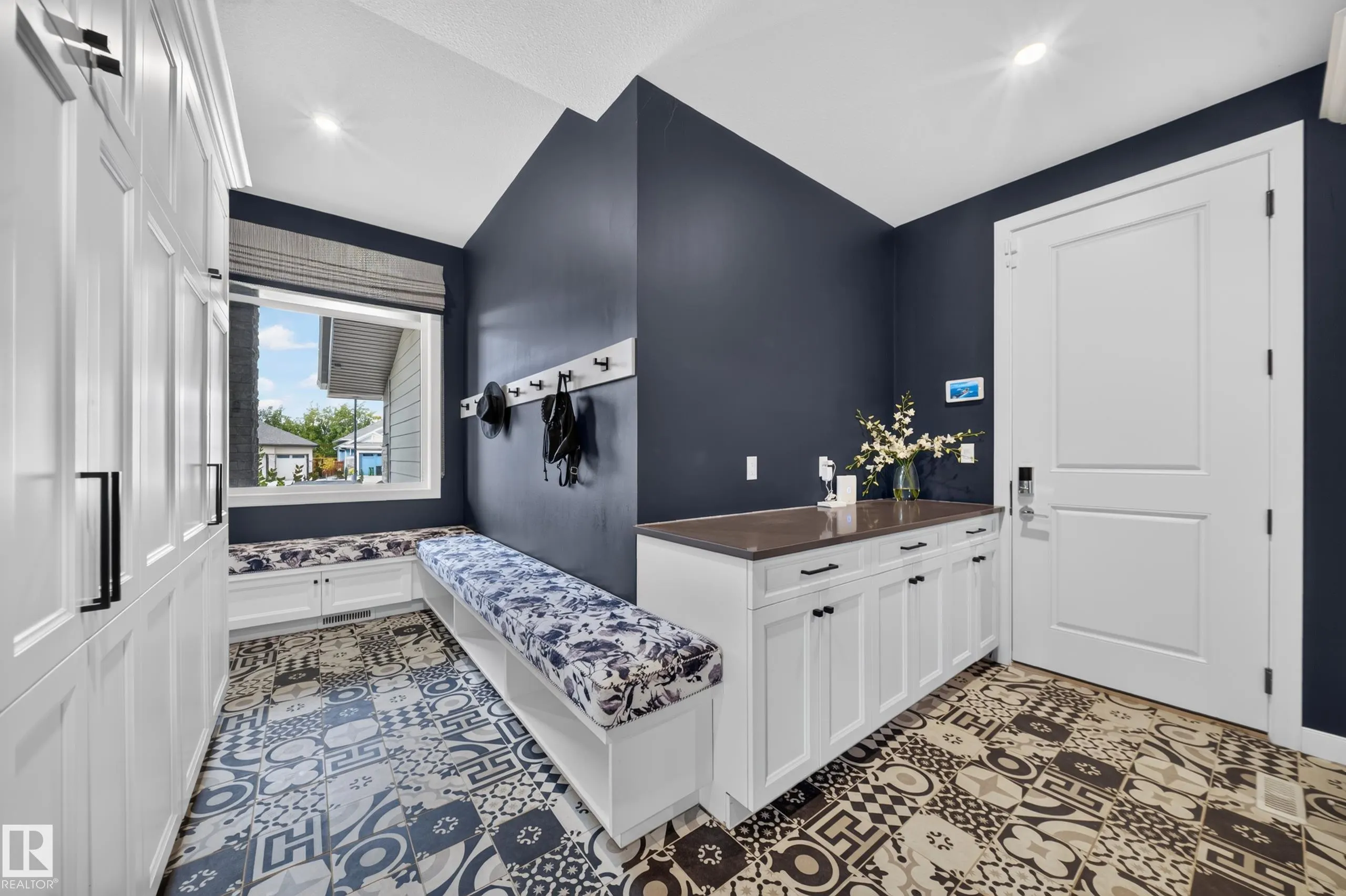 5530 CHEGWIN Point(e)