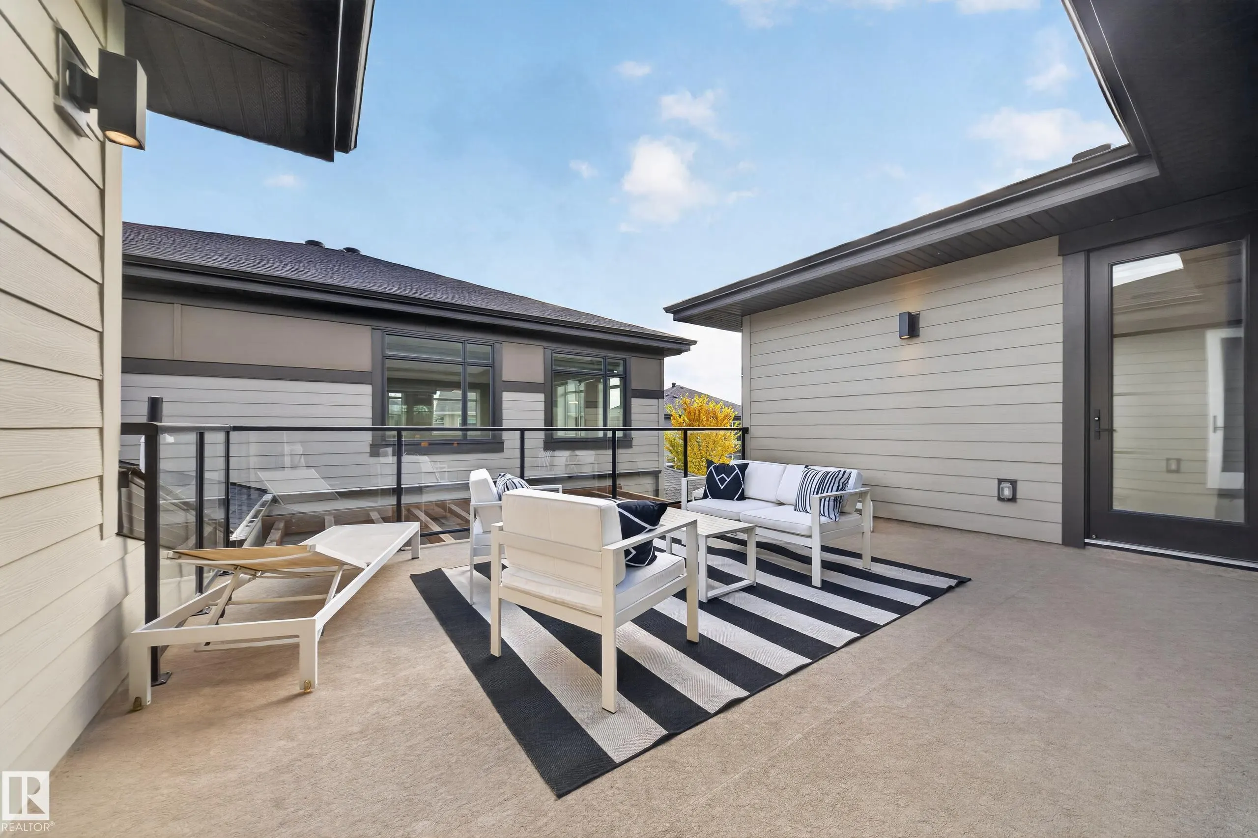 5530 CHEGWIN Point(e)