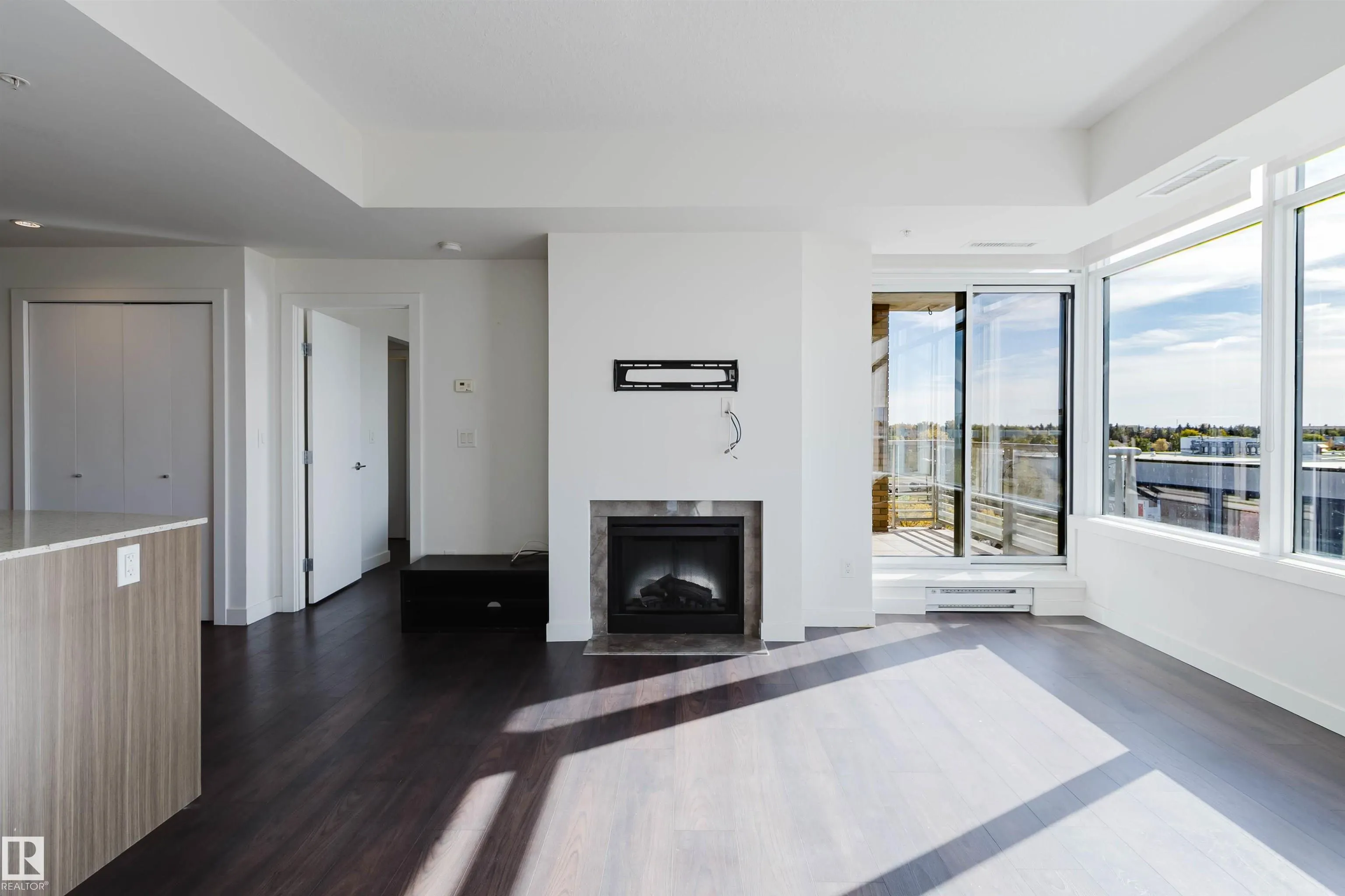 2504 109 Street