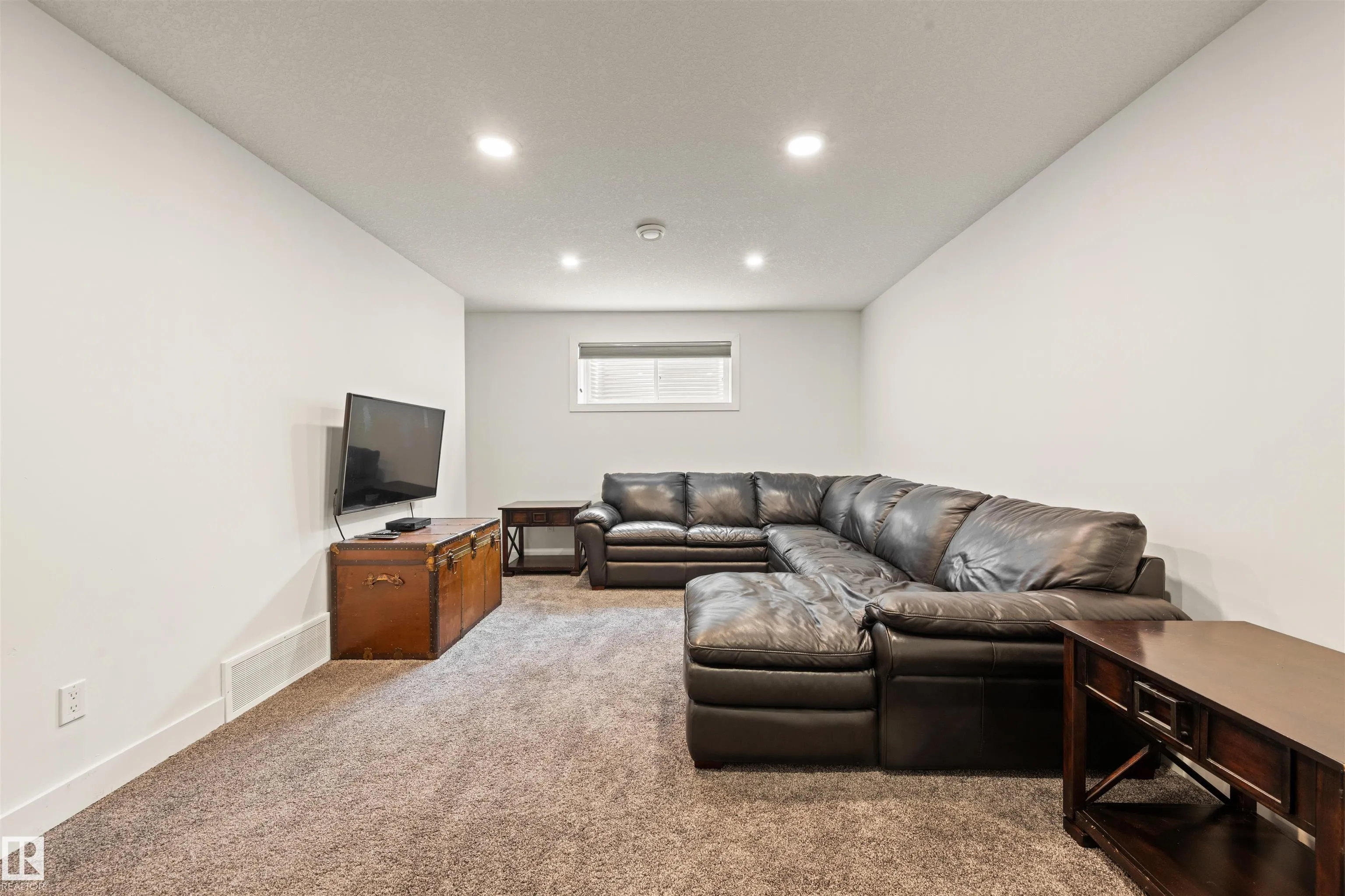 3722 KIDD Crescent