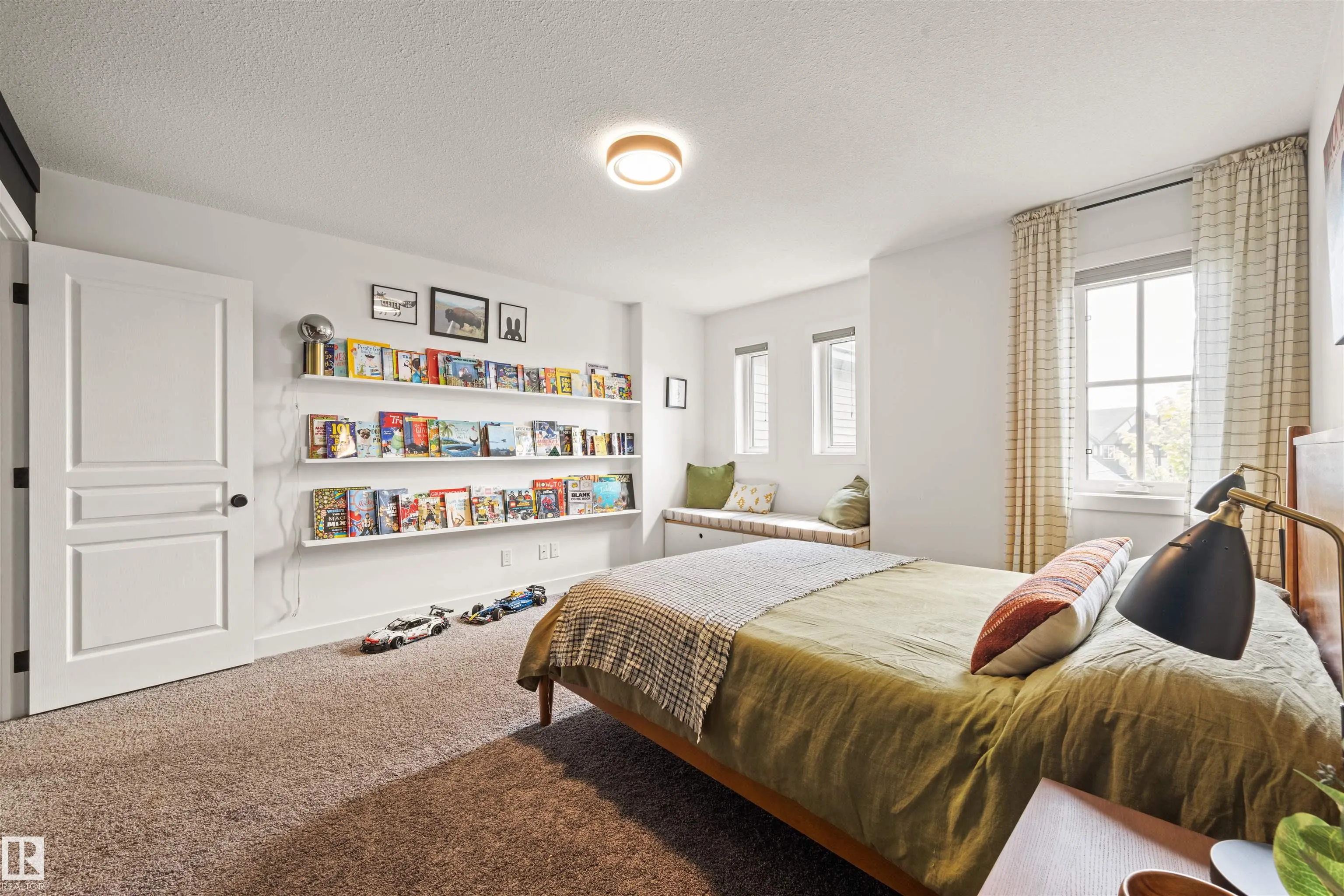 3722 KIDD Crescent