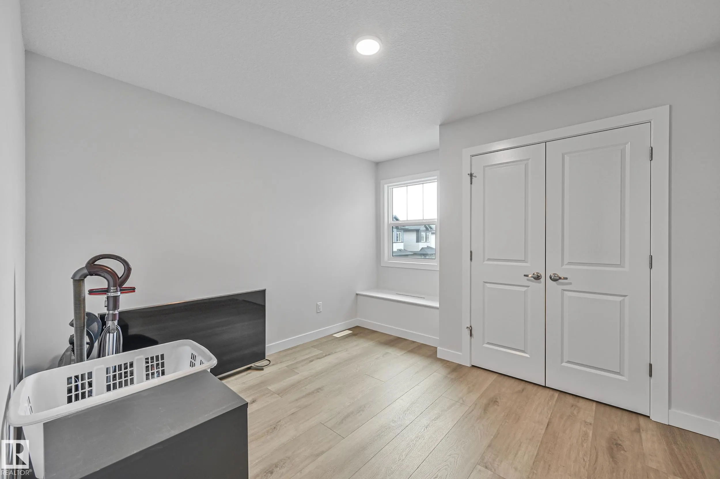 37 WILDROSE Court