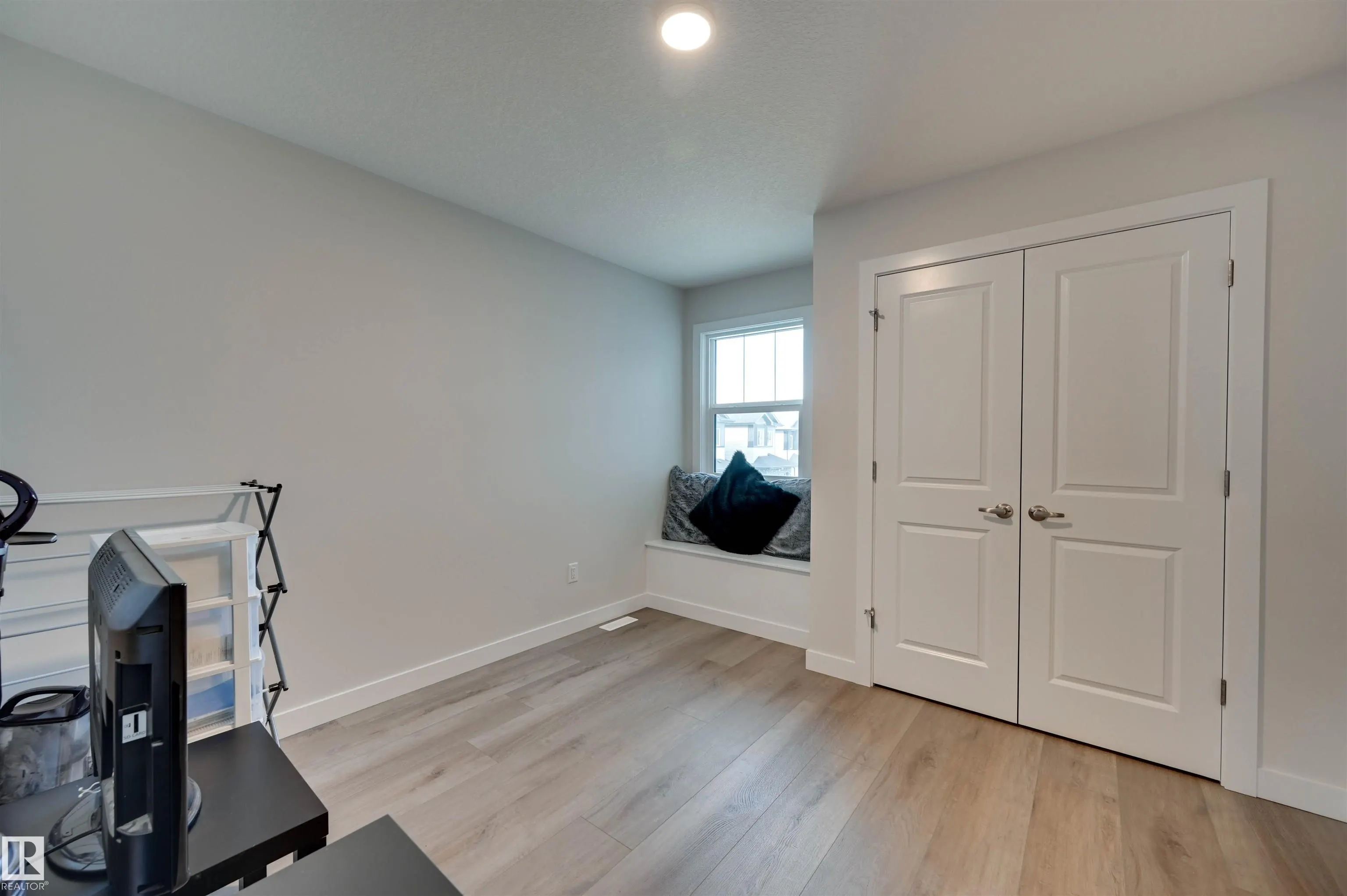 37 WILDROSE Court