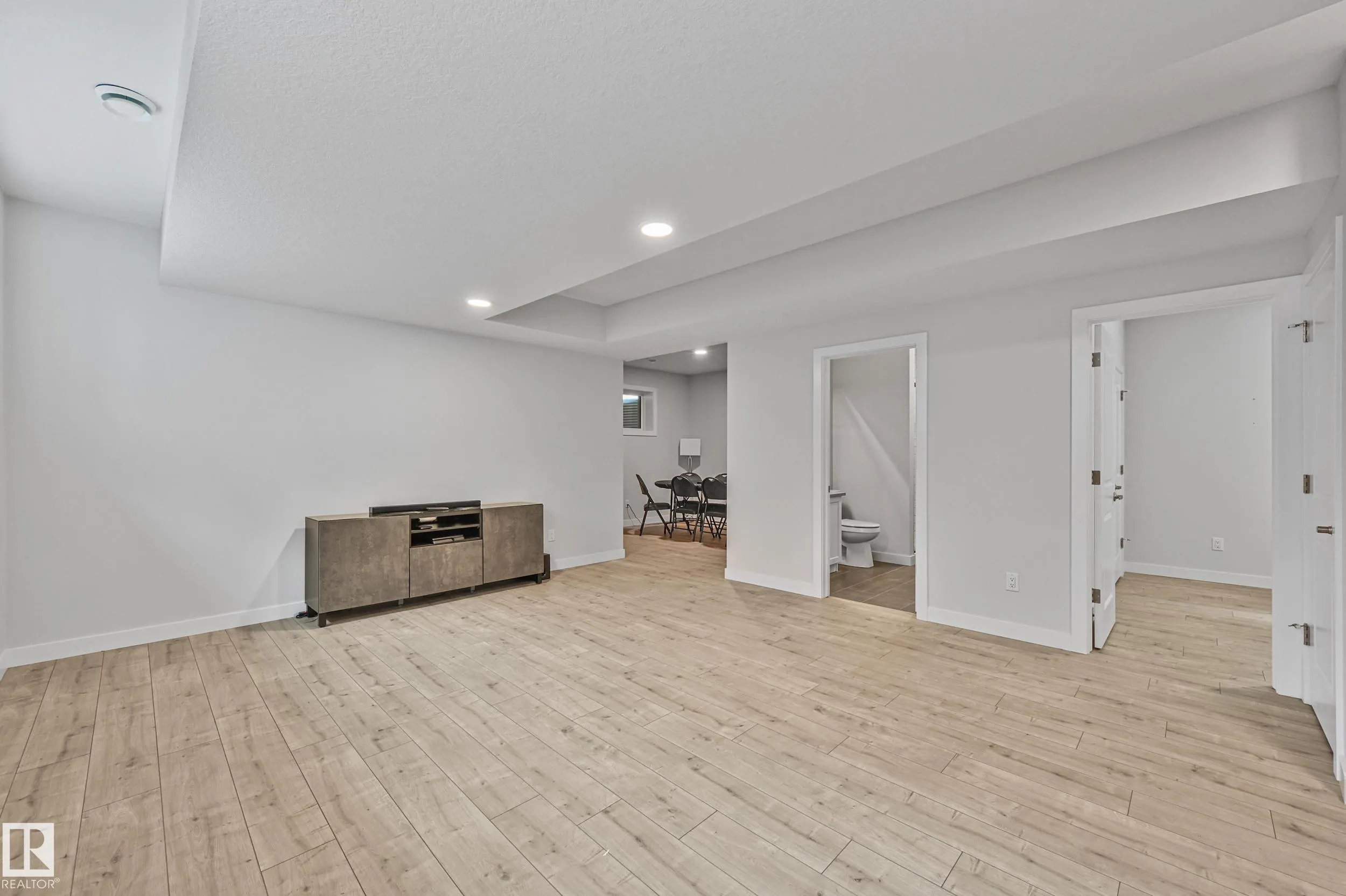 37 WILDROSE Court