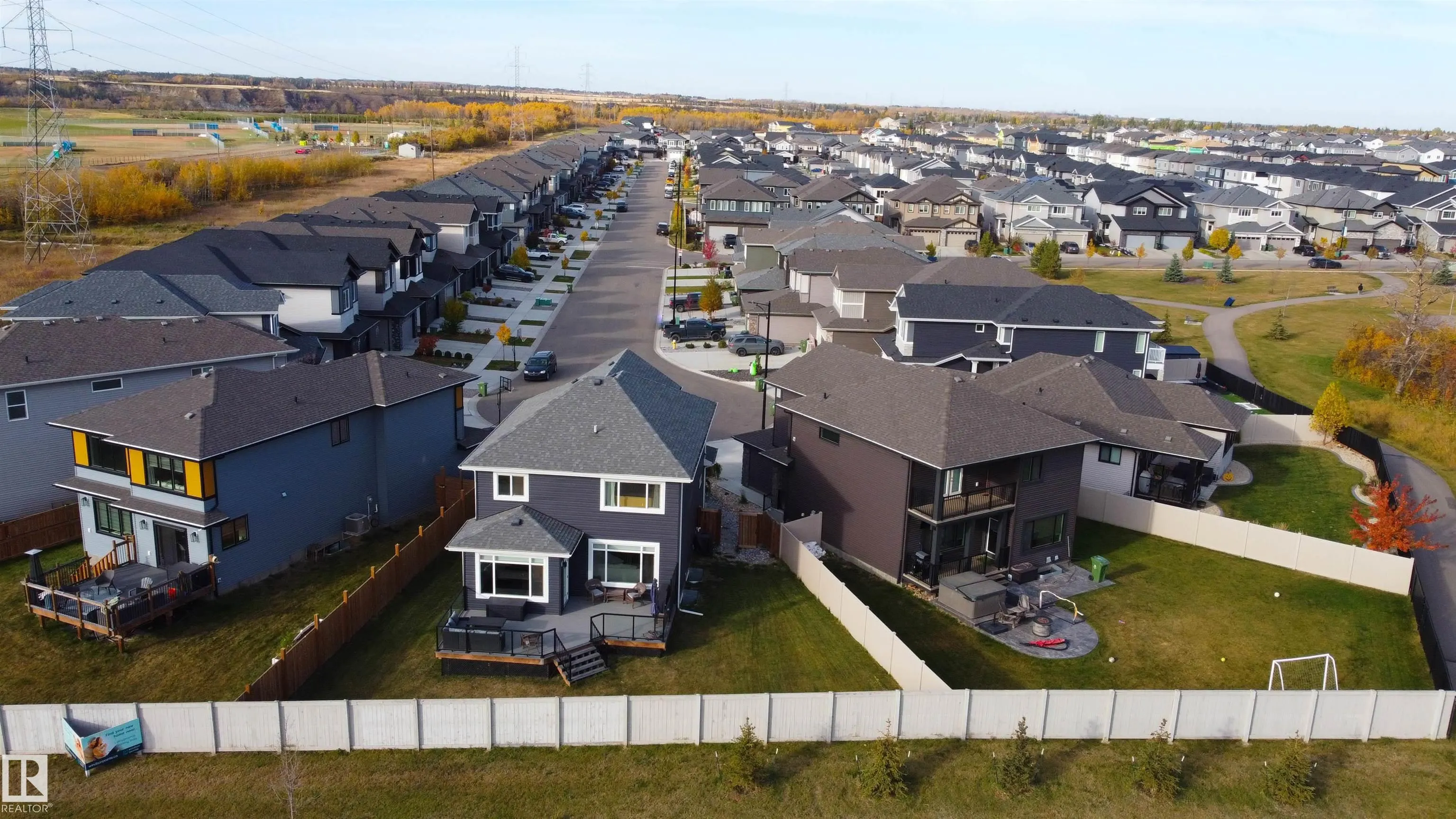 37 WILDROSE Court