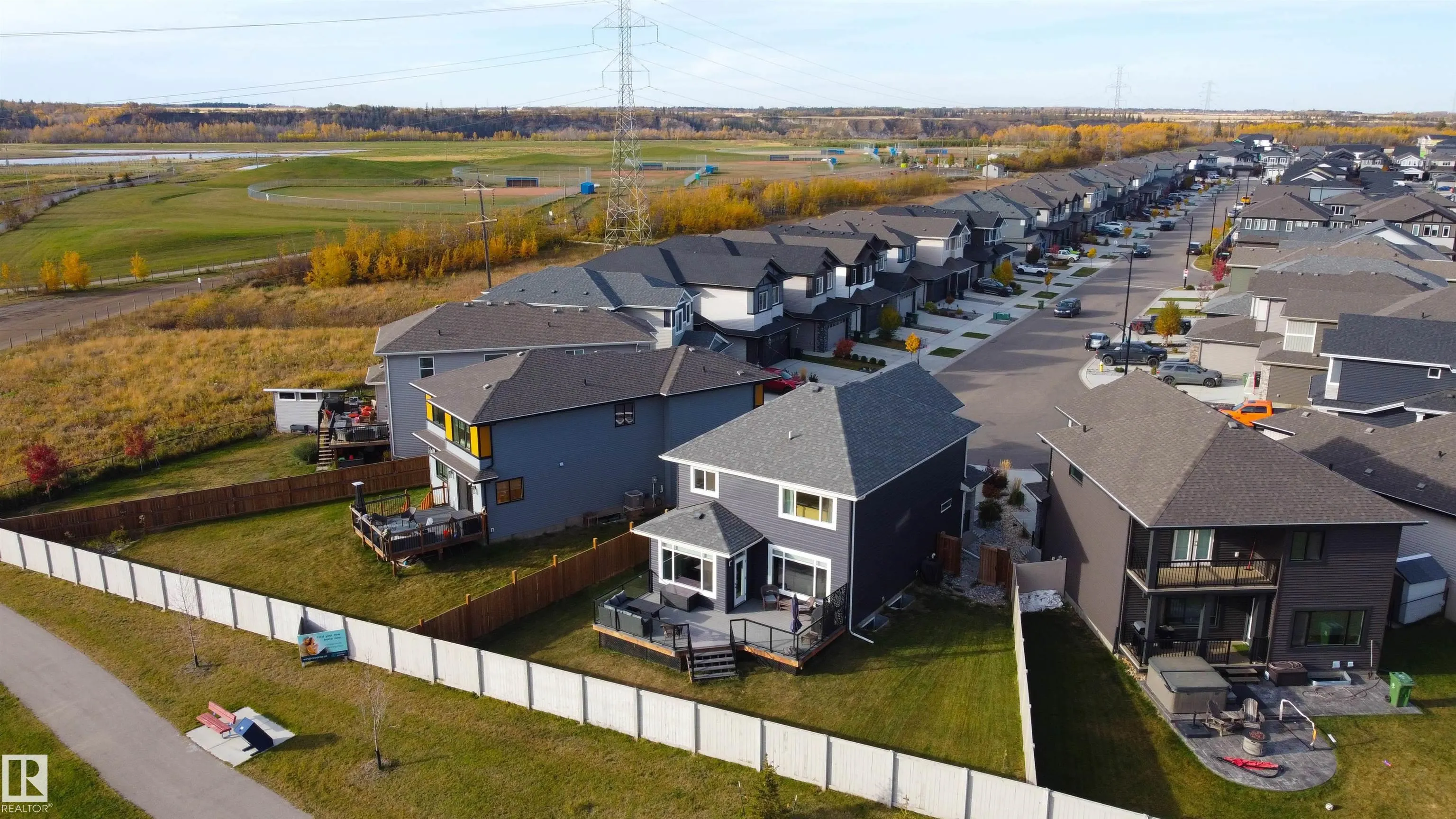 37 WILDROSE Court