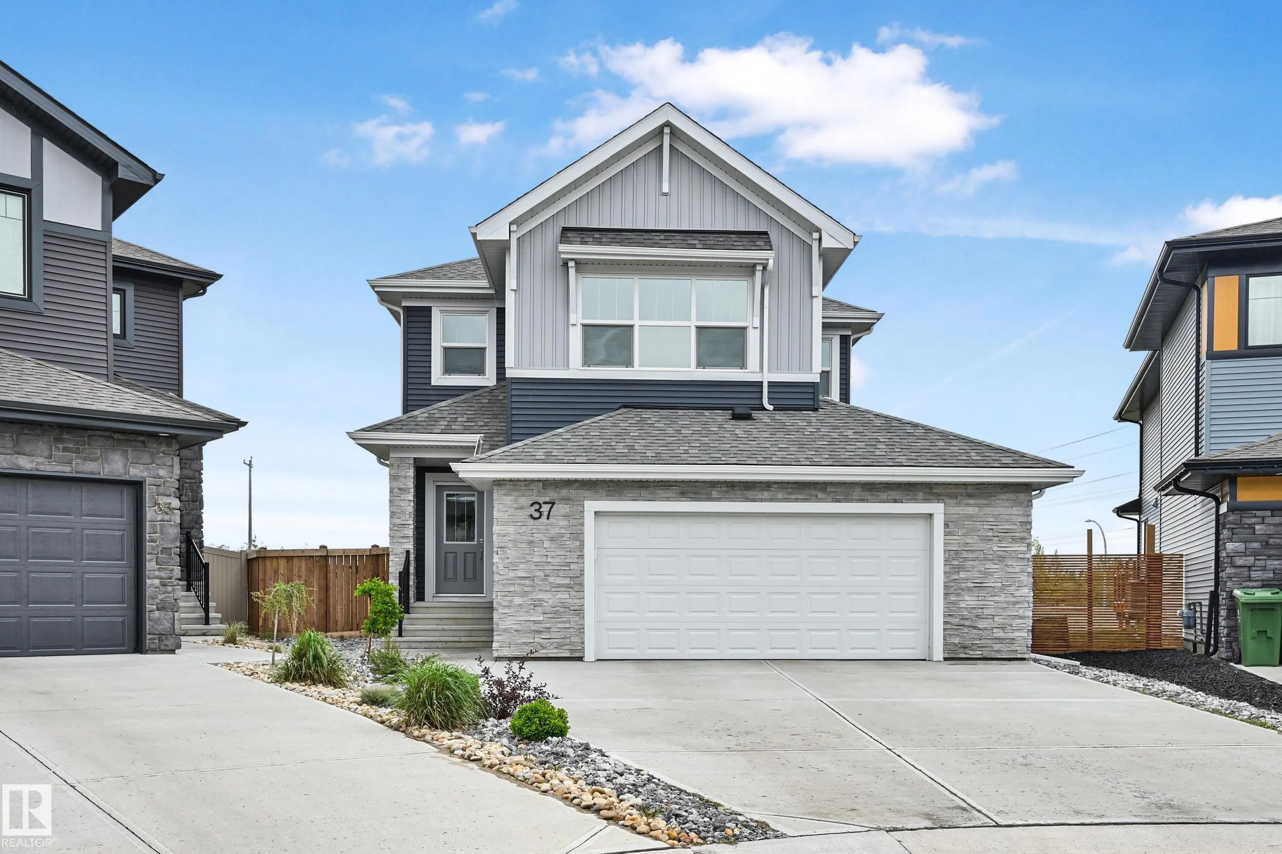37 WILDROSE Court