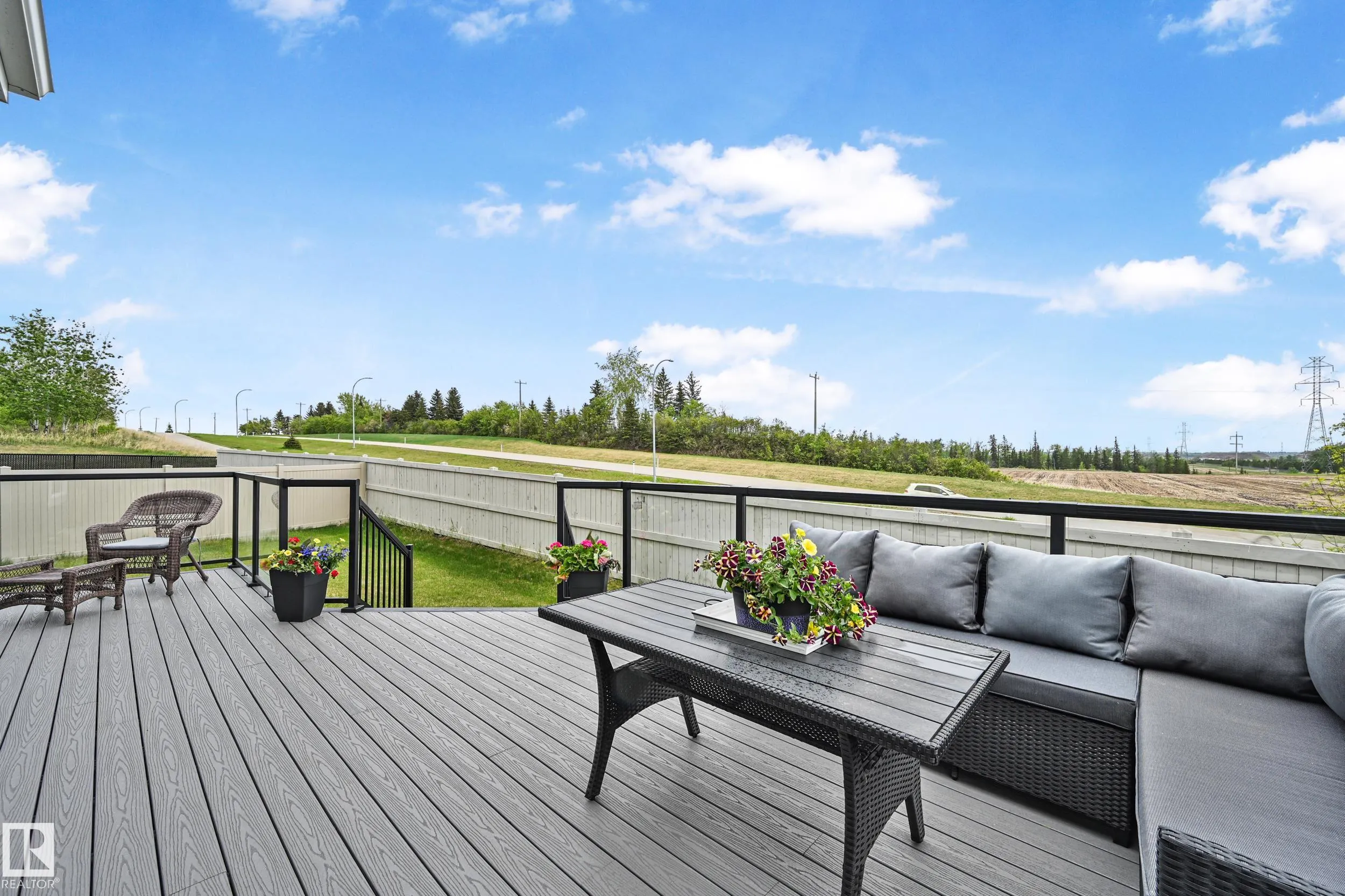 37 WILDROSE Court