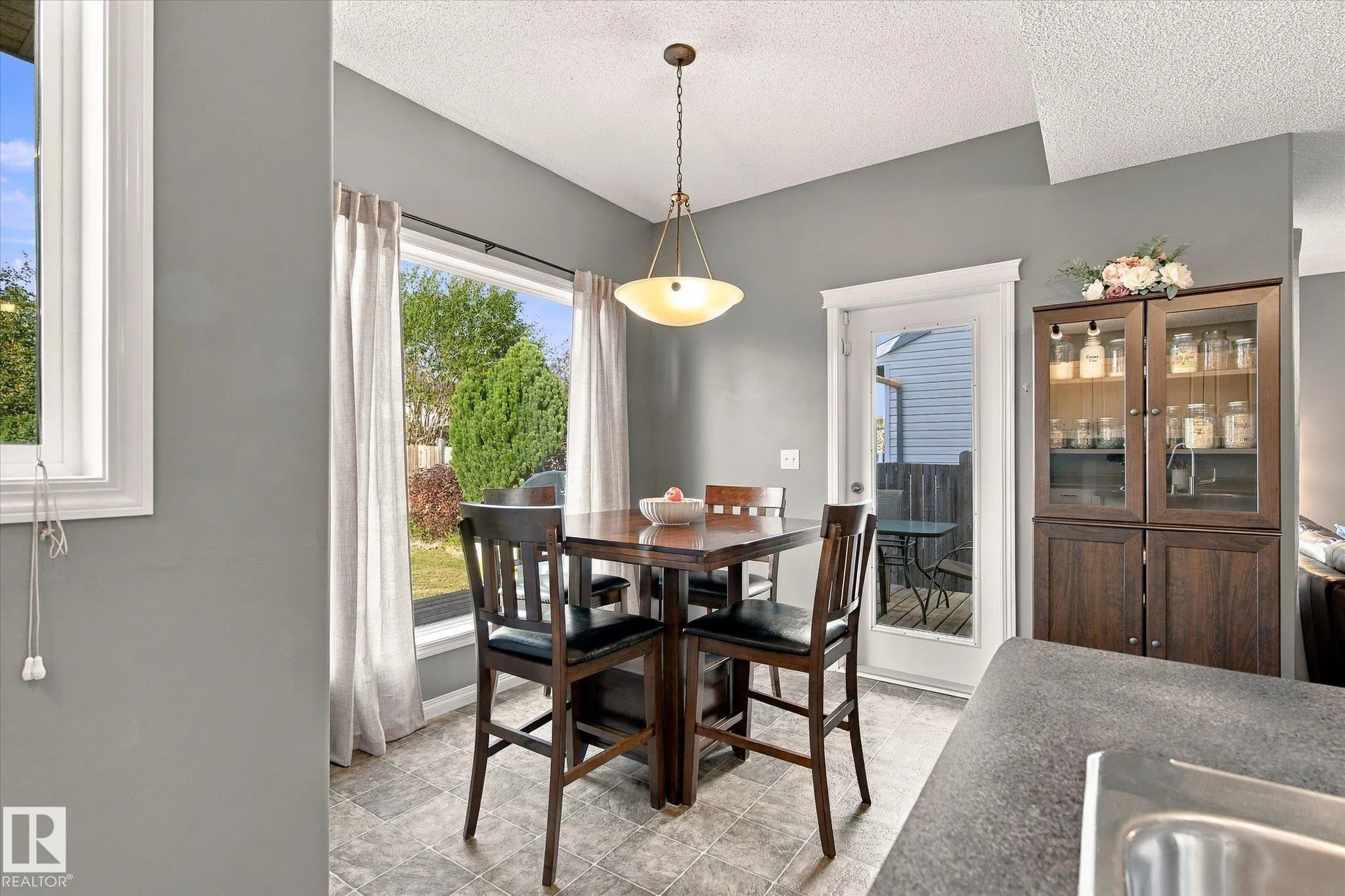287 Westwood Pointe