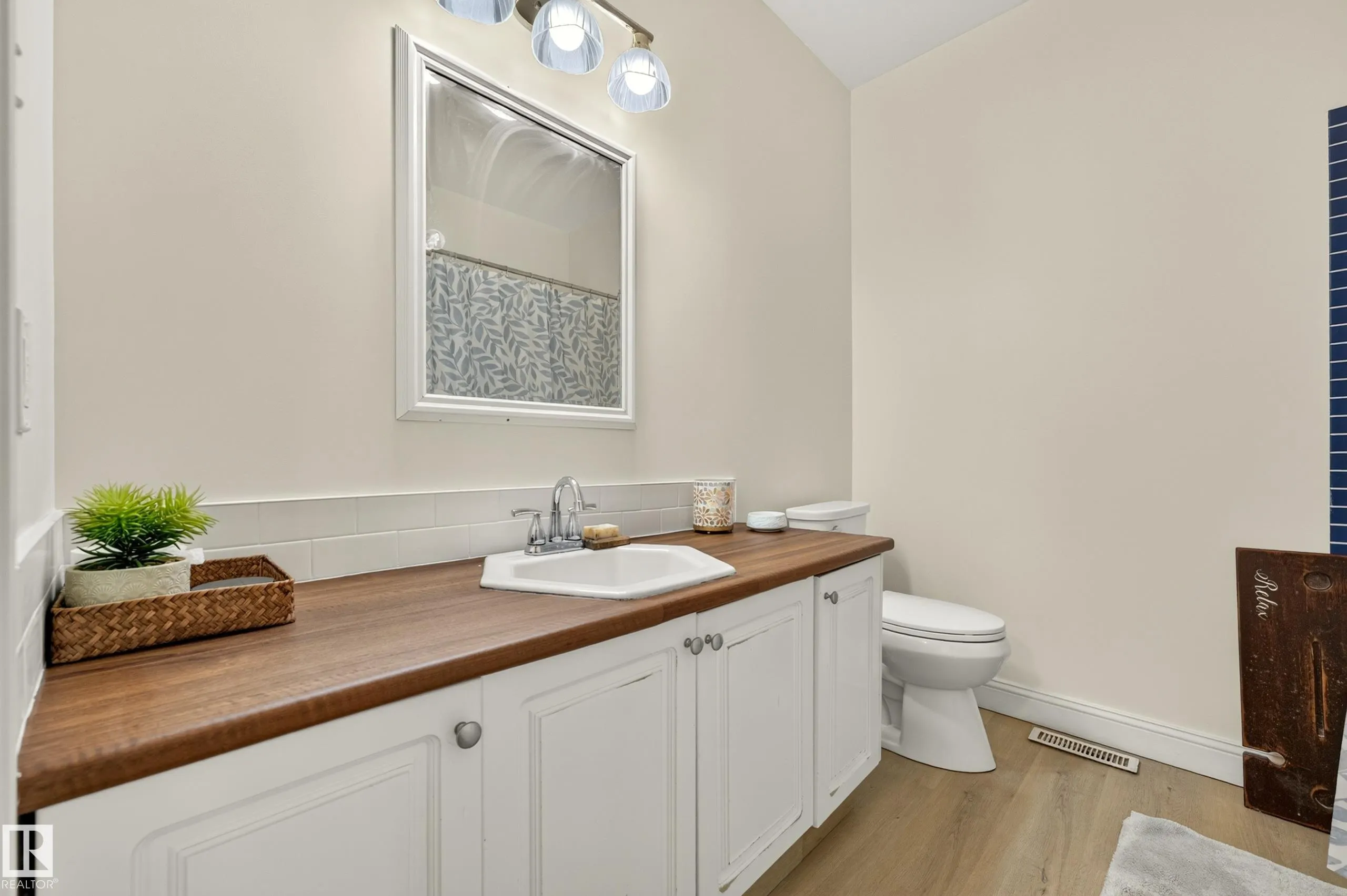 51022 RGE ROAD 221