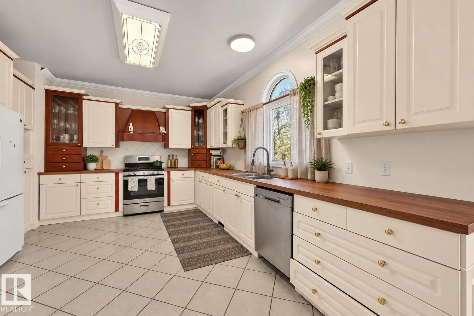 51022 RGE ROAD 221