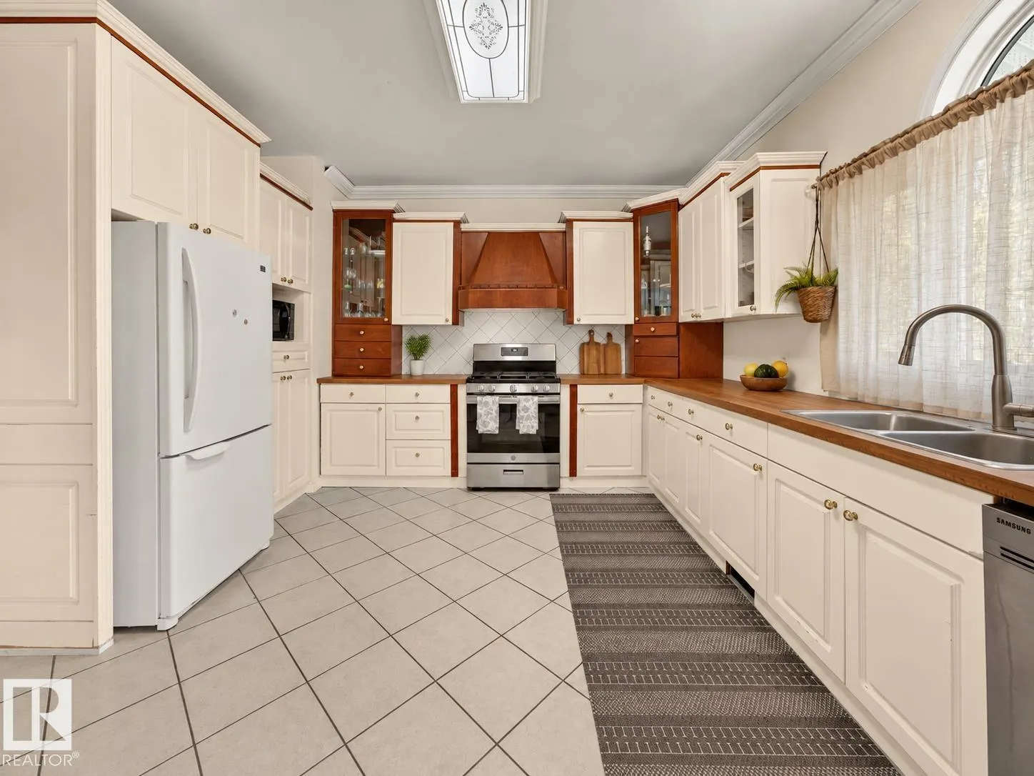 51022 RGE ROAD 221