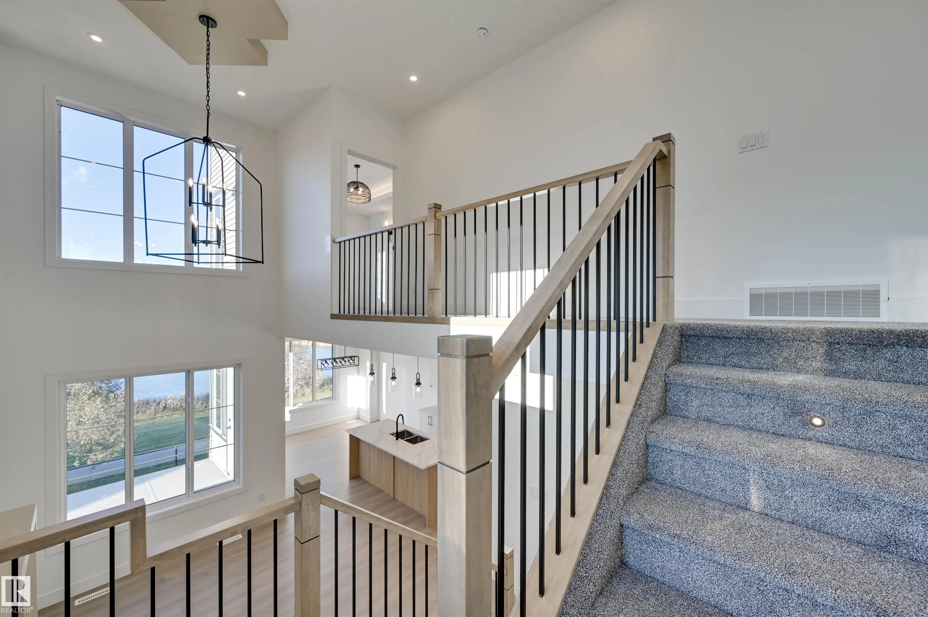 194 ELLIOTT Wynd
