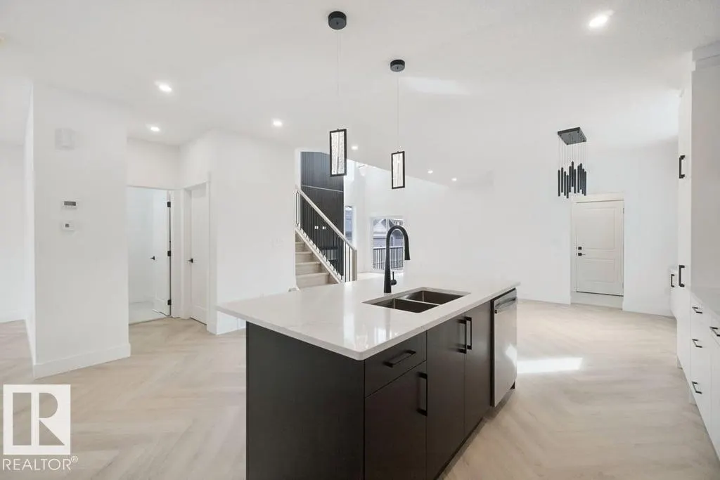 3313 ROY BROWN Way