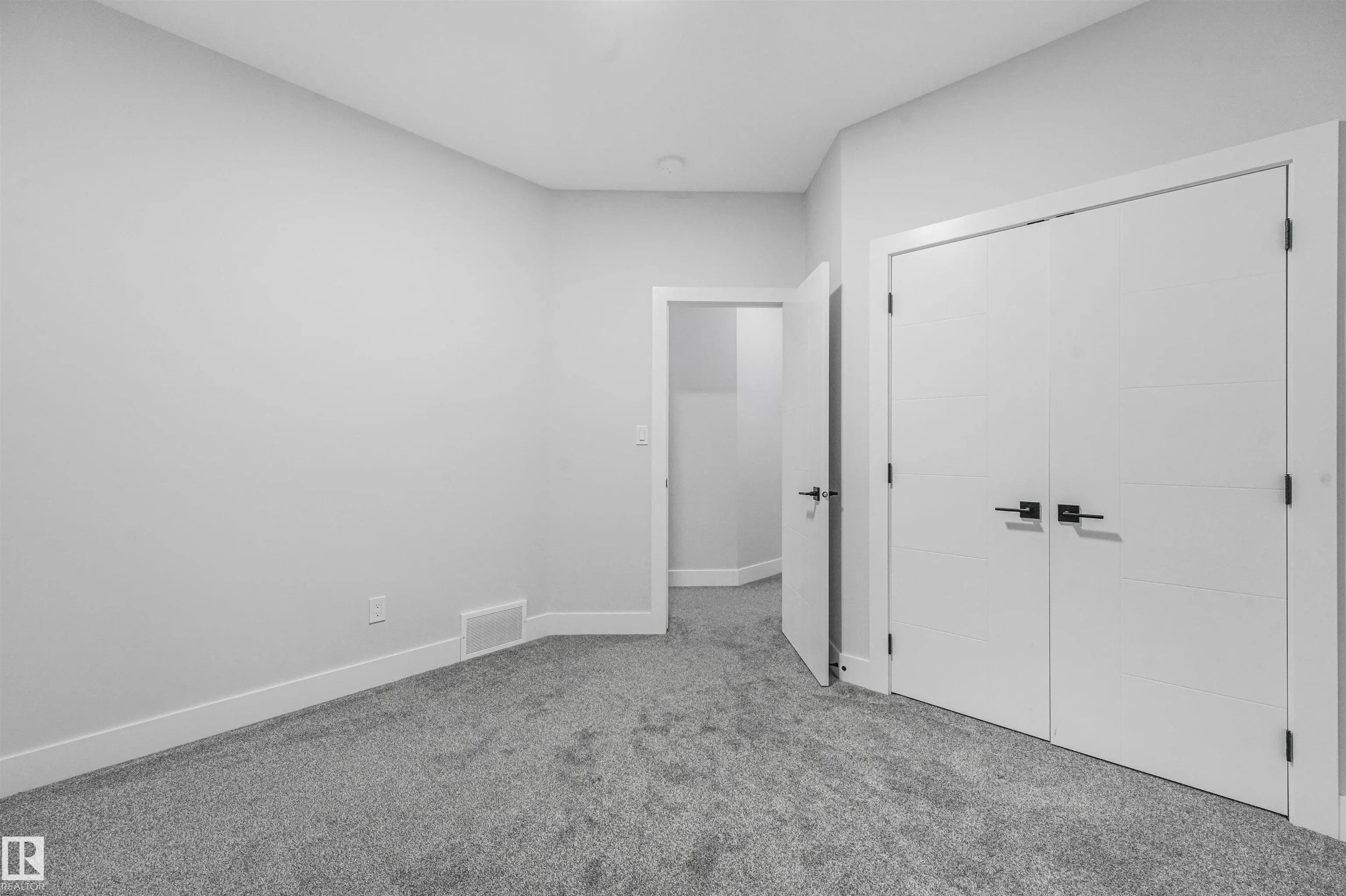 3207 160 Street