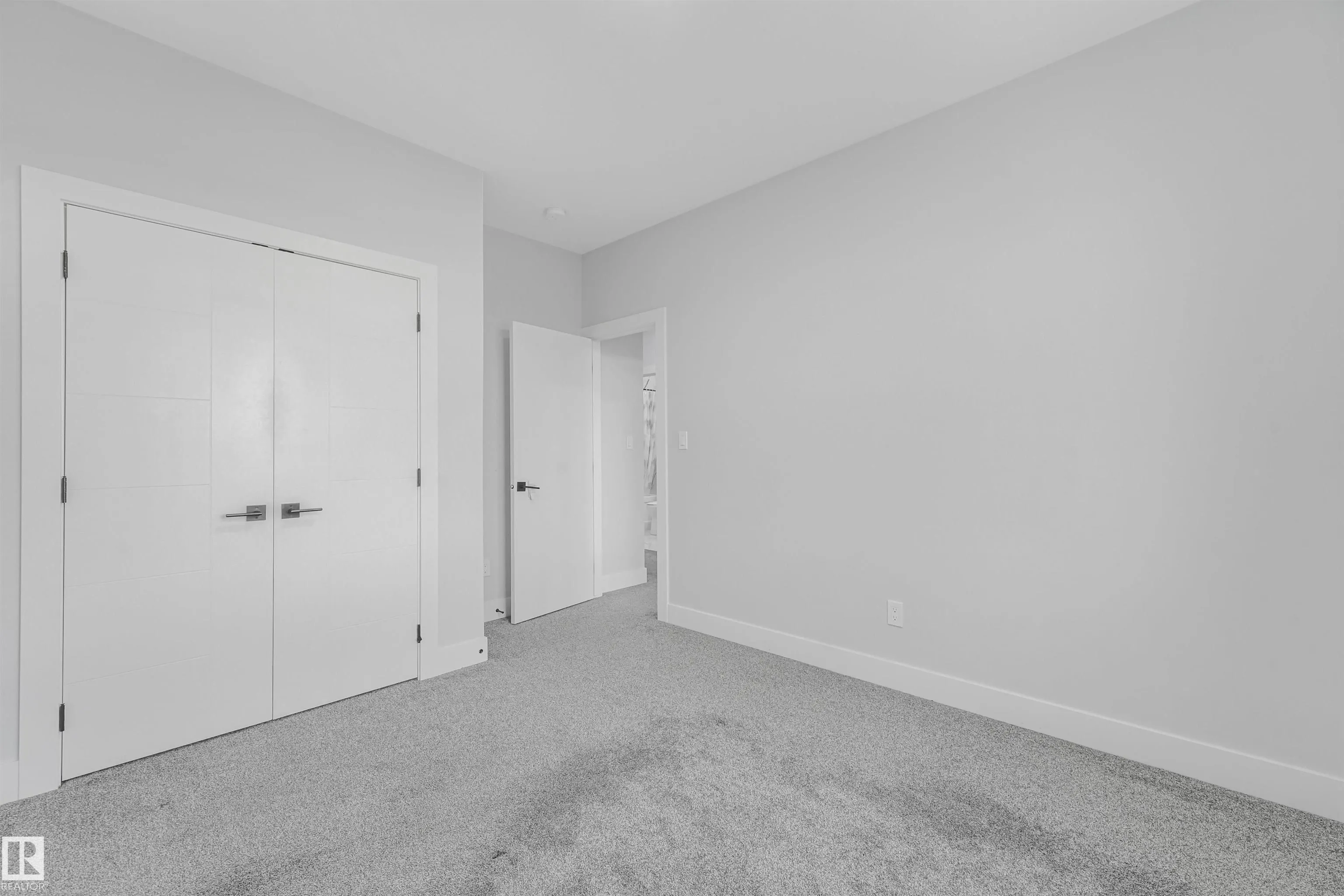 3207 160 Street
