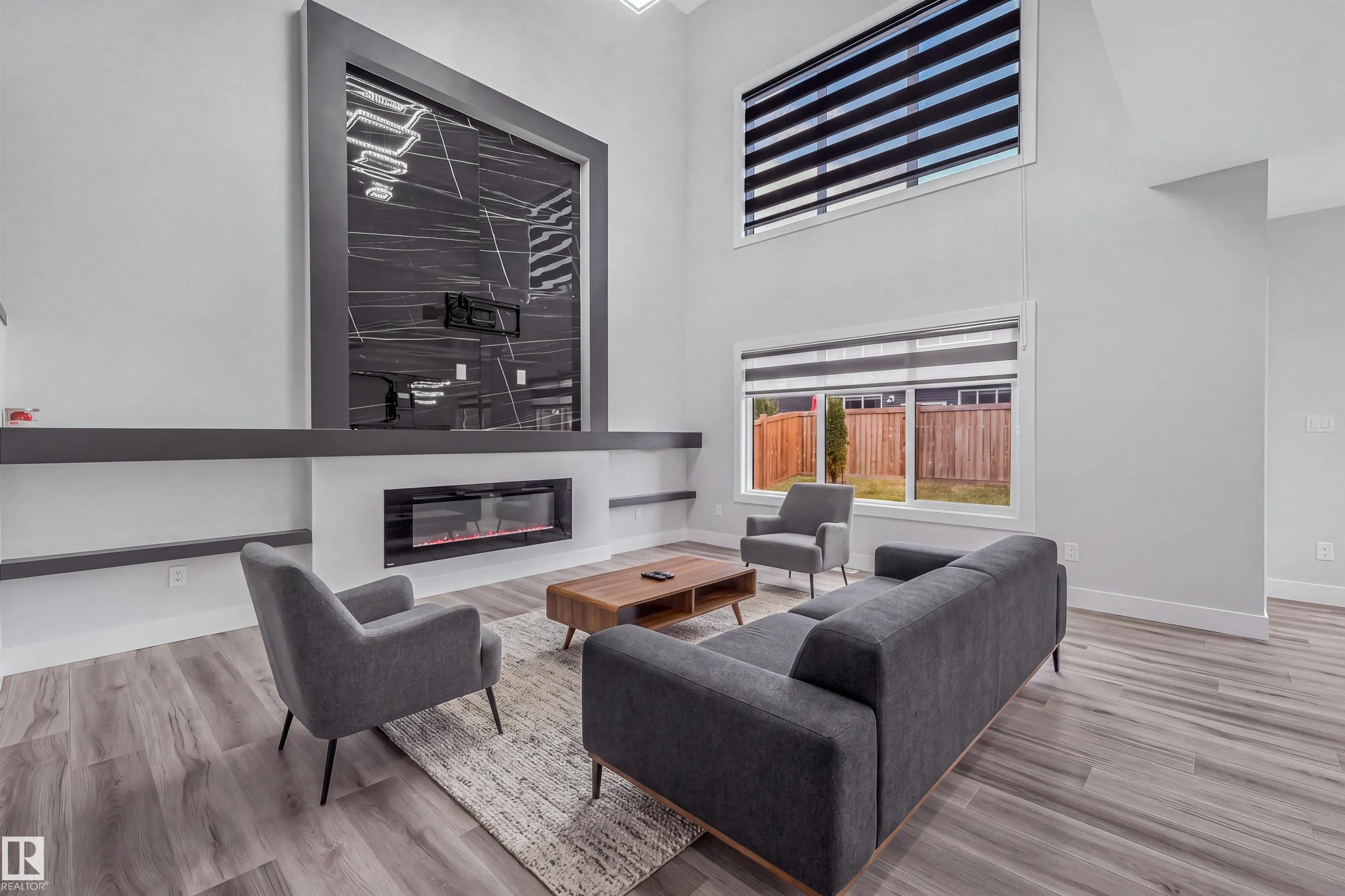 3207 160 Street