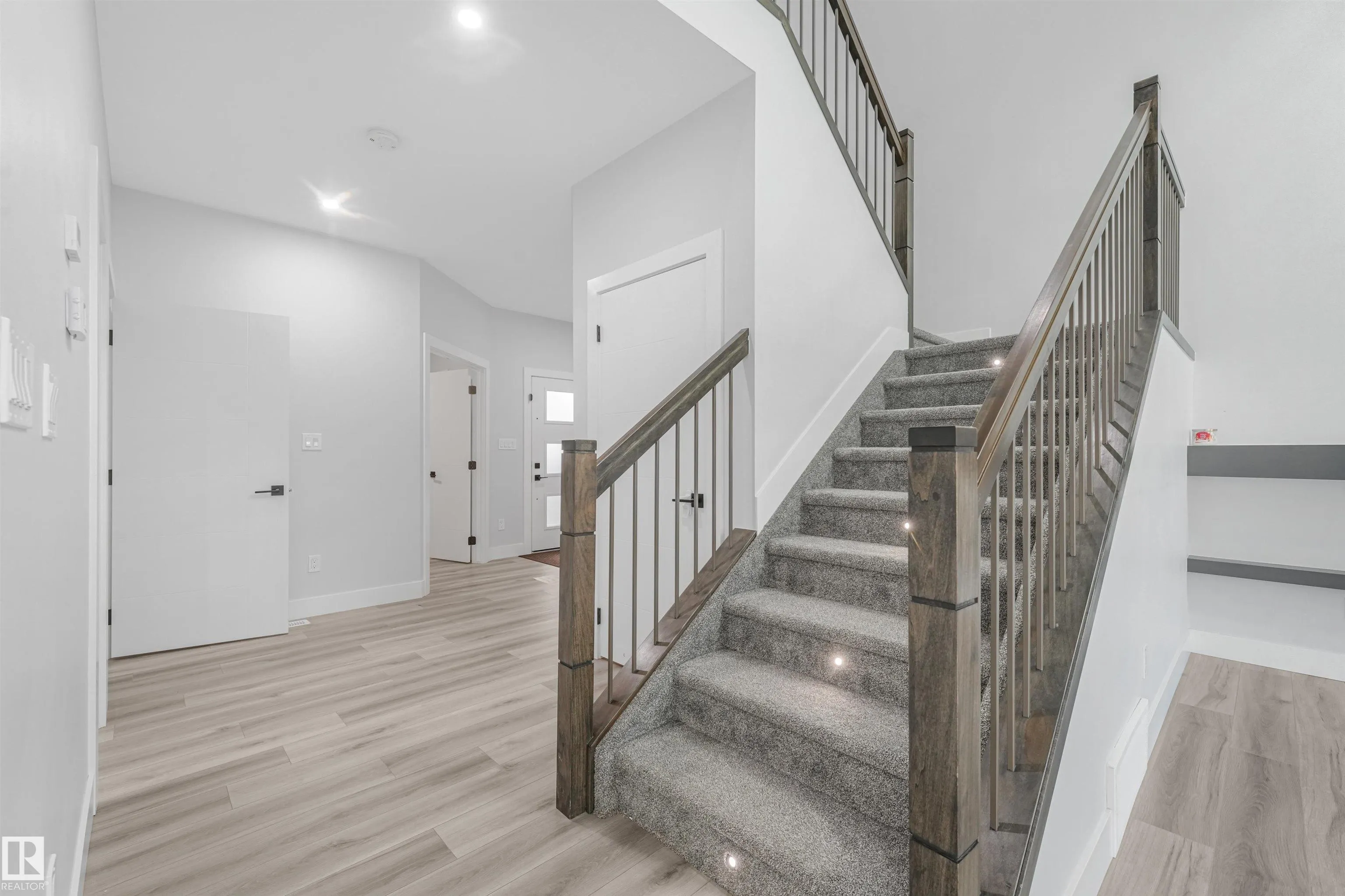 3207 160 Street