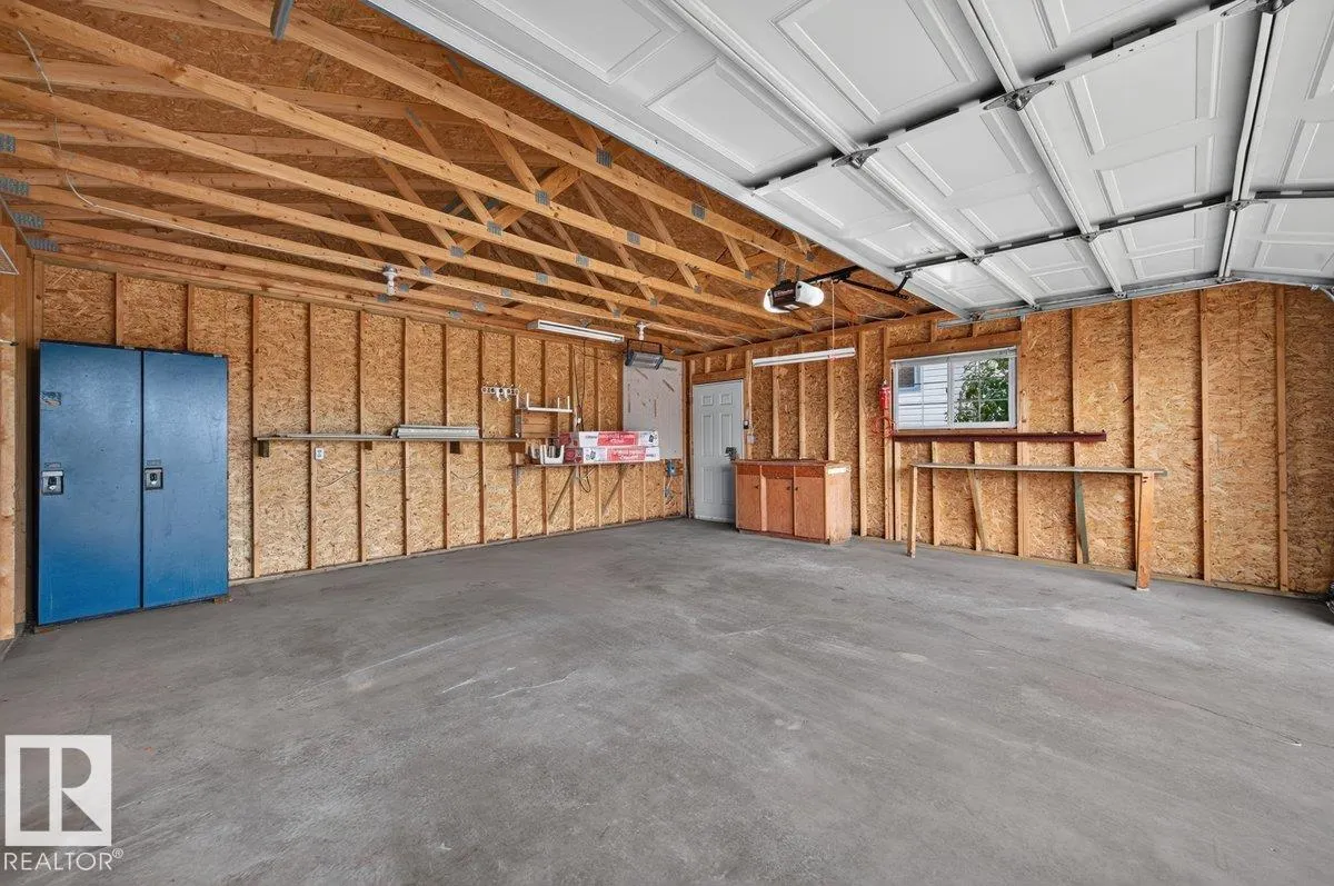 825 Grandin Drive