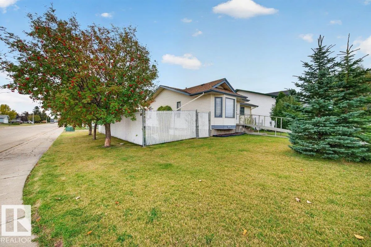 825 Grandin Drive