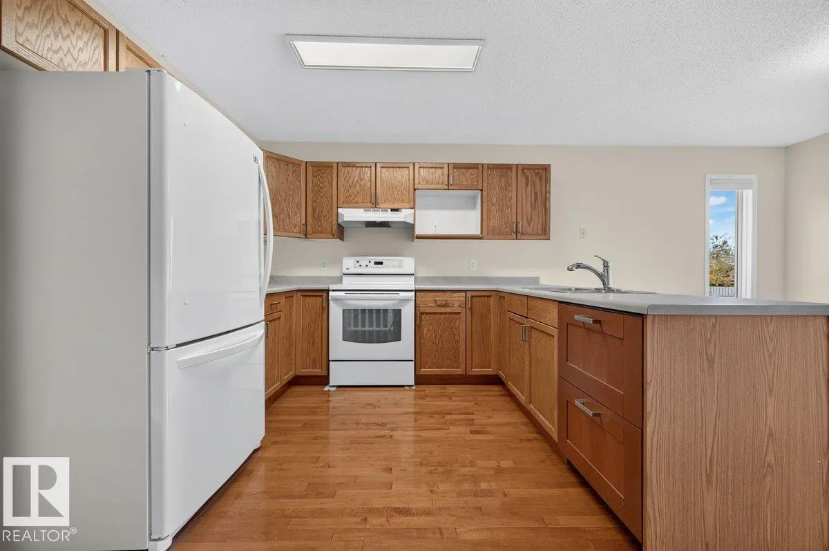 825 Grandin Drive