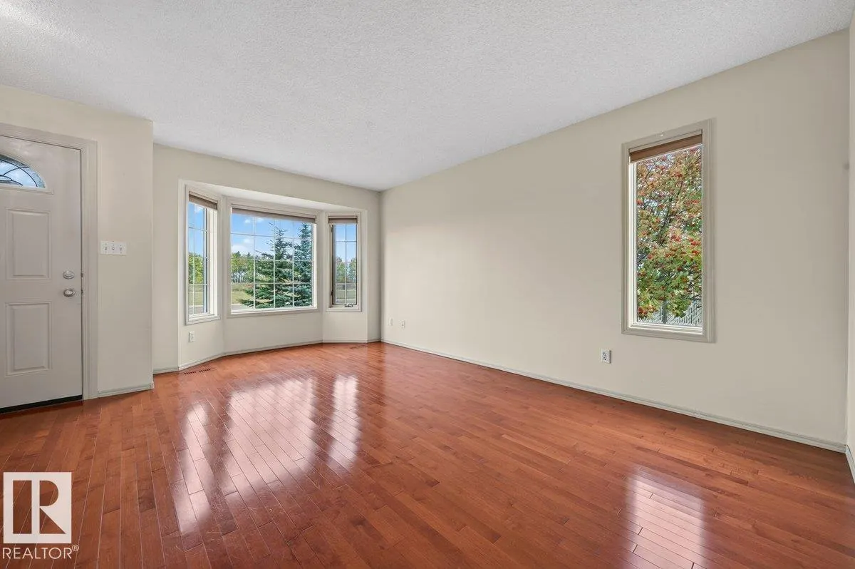 825 Grandin Drive