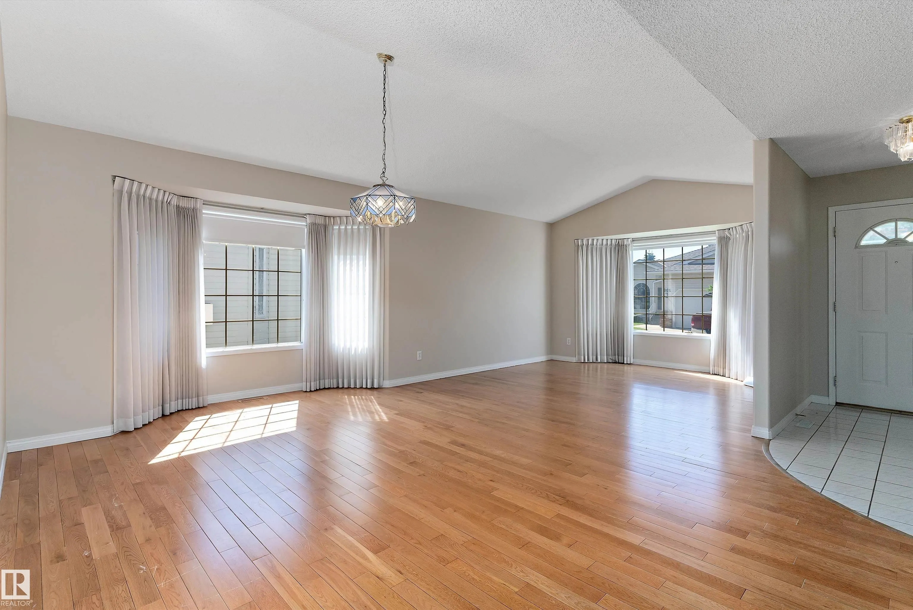 933 YOUVILLE Drive