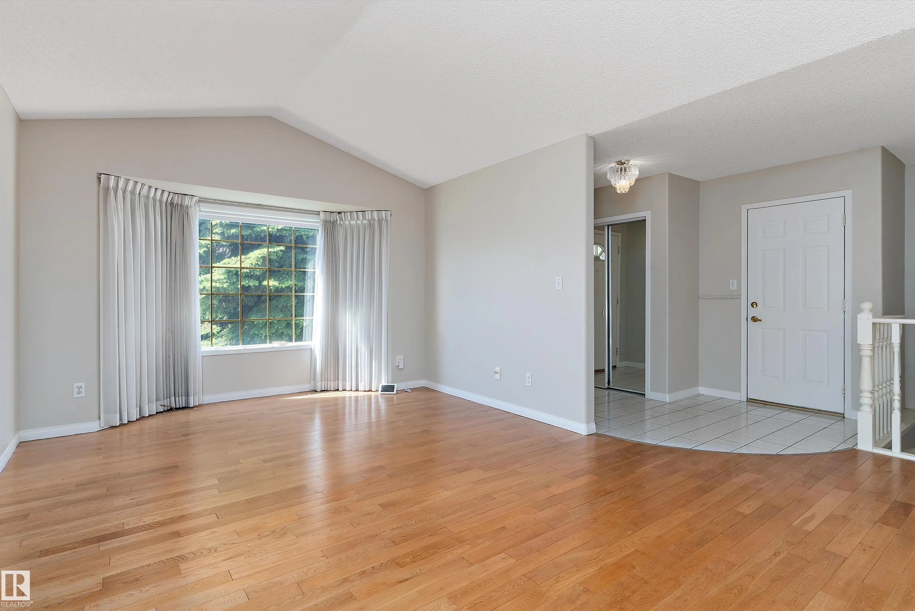 933 YOUVILLE Drive