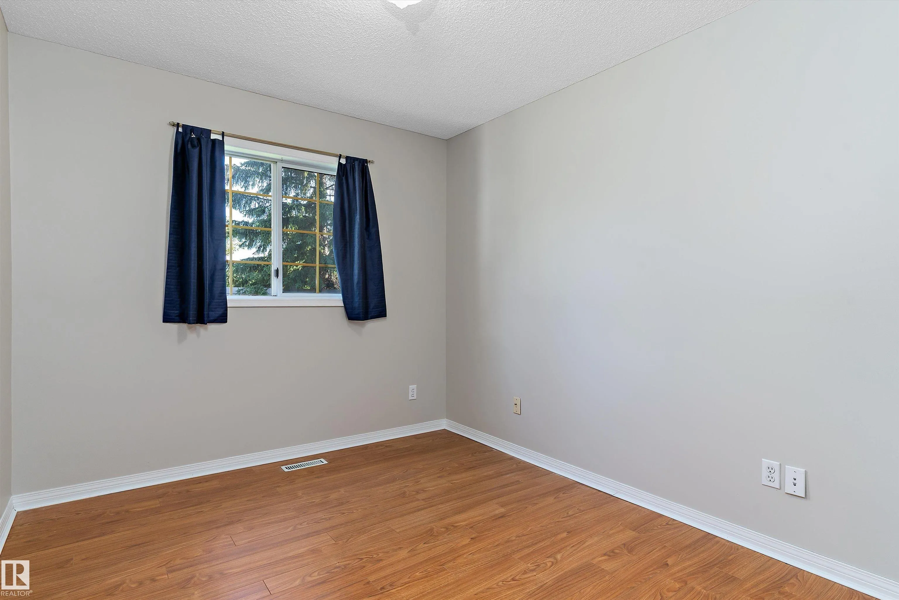 933 YOUVILLE Drive
