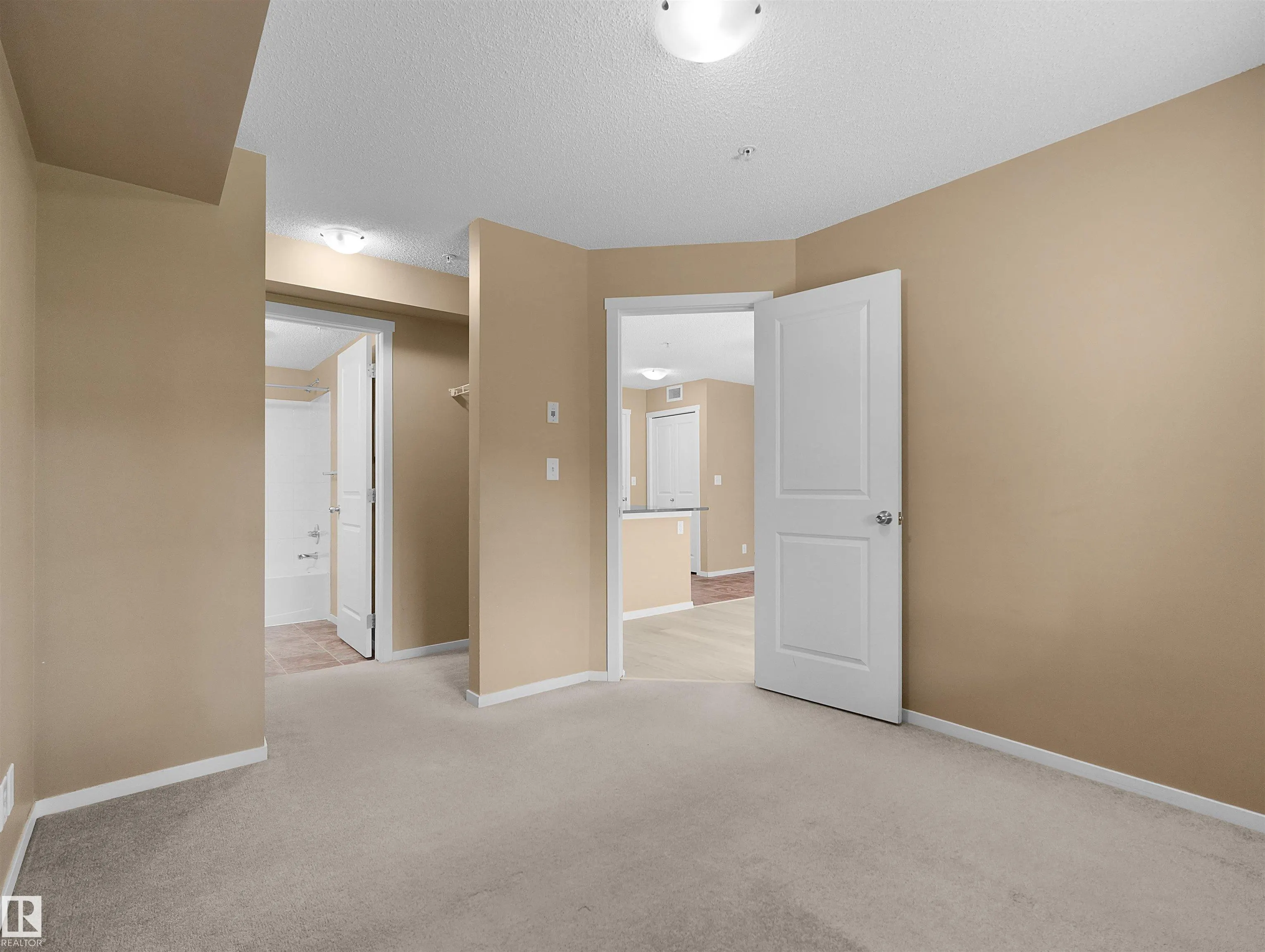 3207 JAMES MOWATT Trail