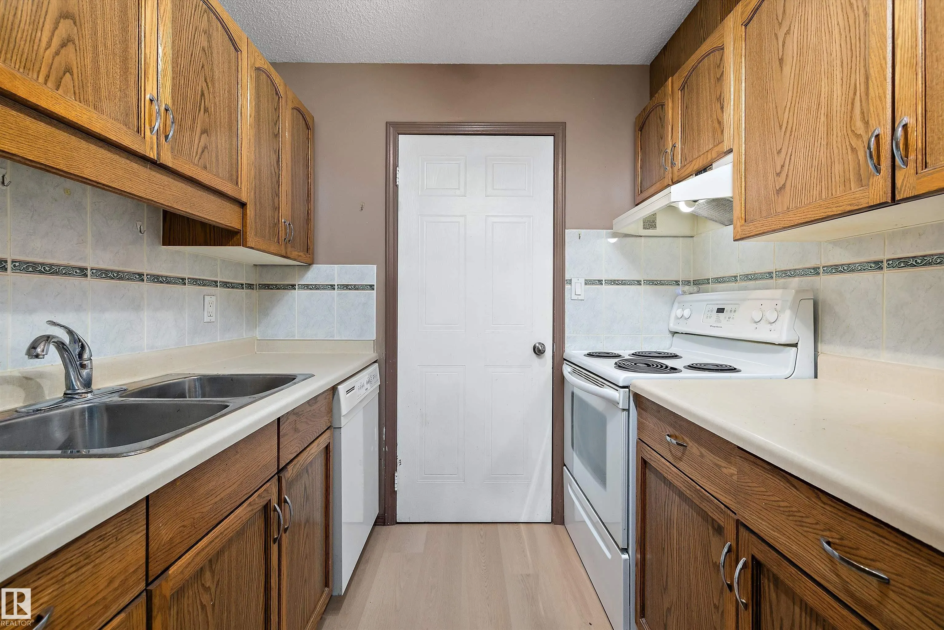 15503 106 Street