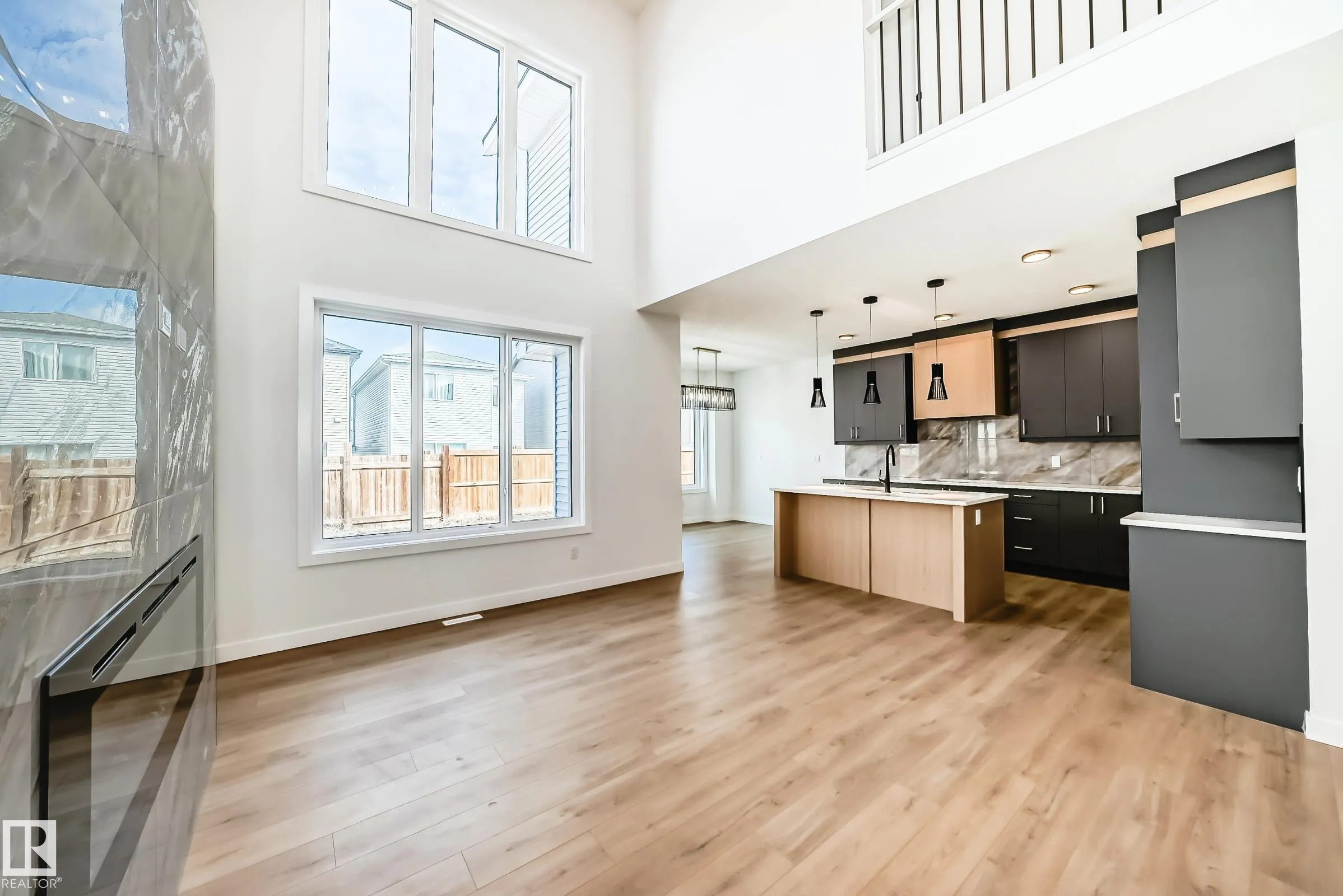 341 ROBERTS Wynd