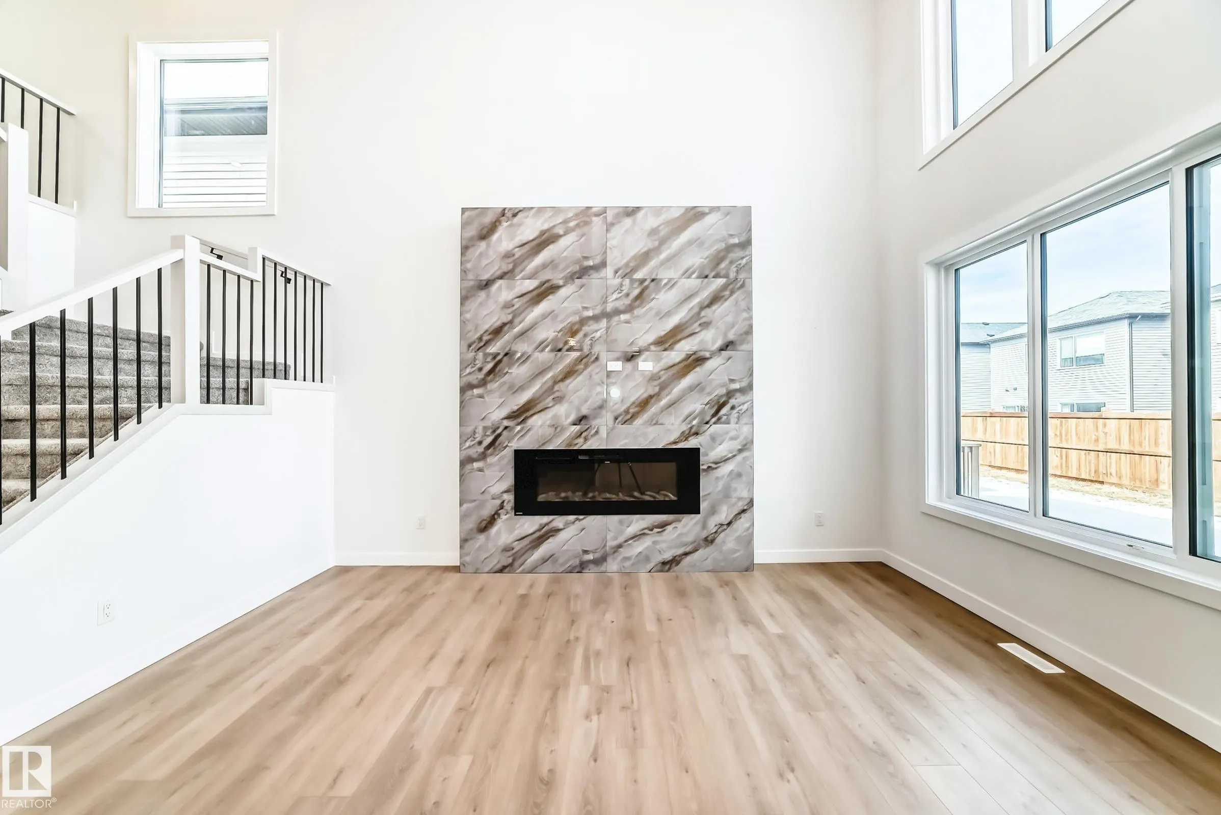 341 ROBERTS Wynd