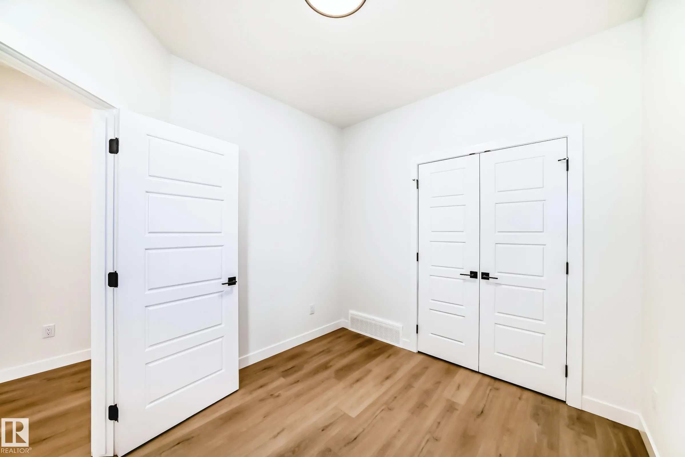 341 ROBERTS Wynd