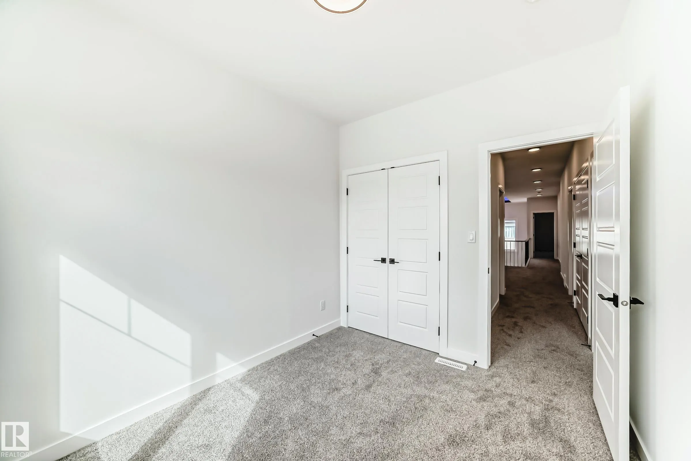 341 ROBERTS Wynd